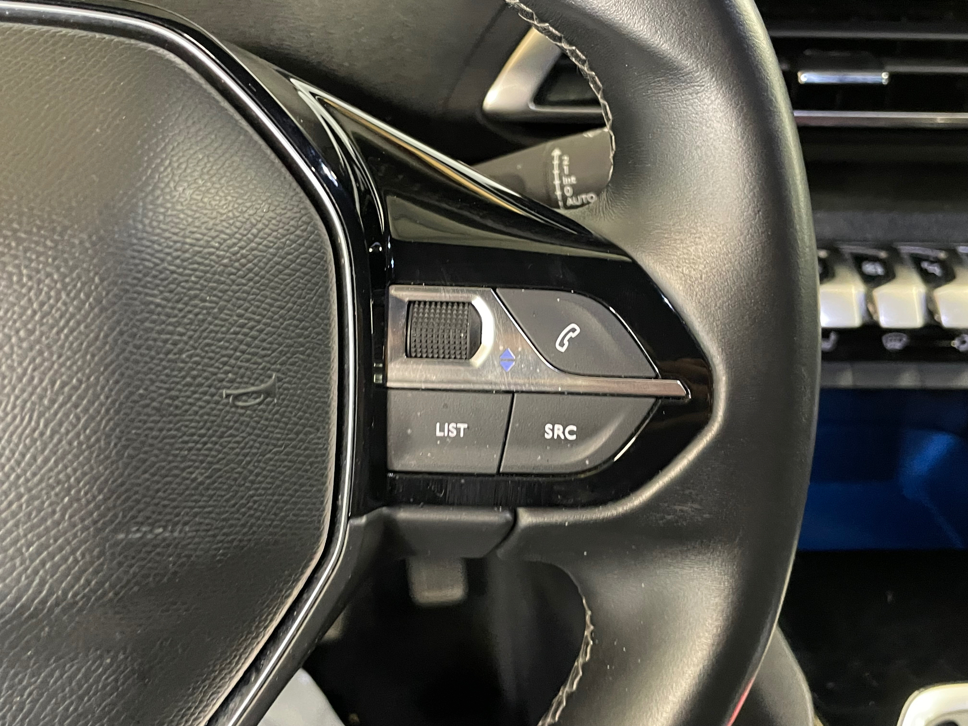 PEUGEOT 5008 PureTech 130ch S&S BVM6 Allure Pack