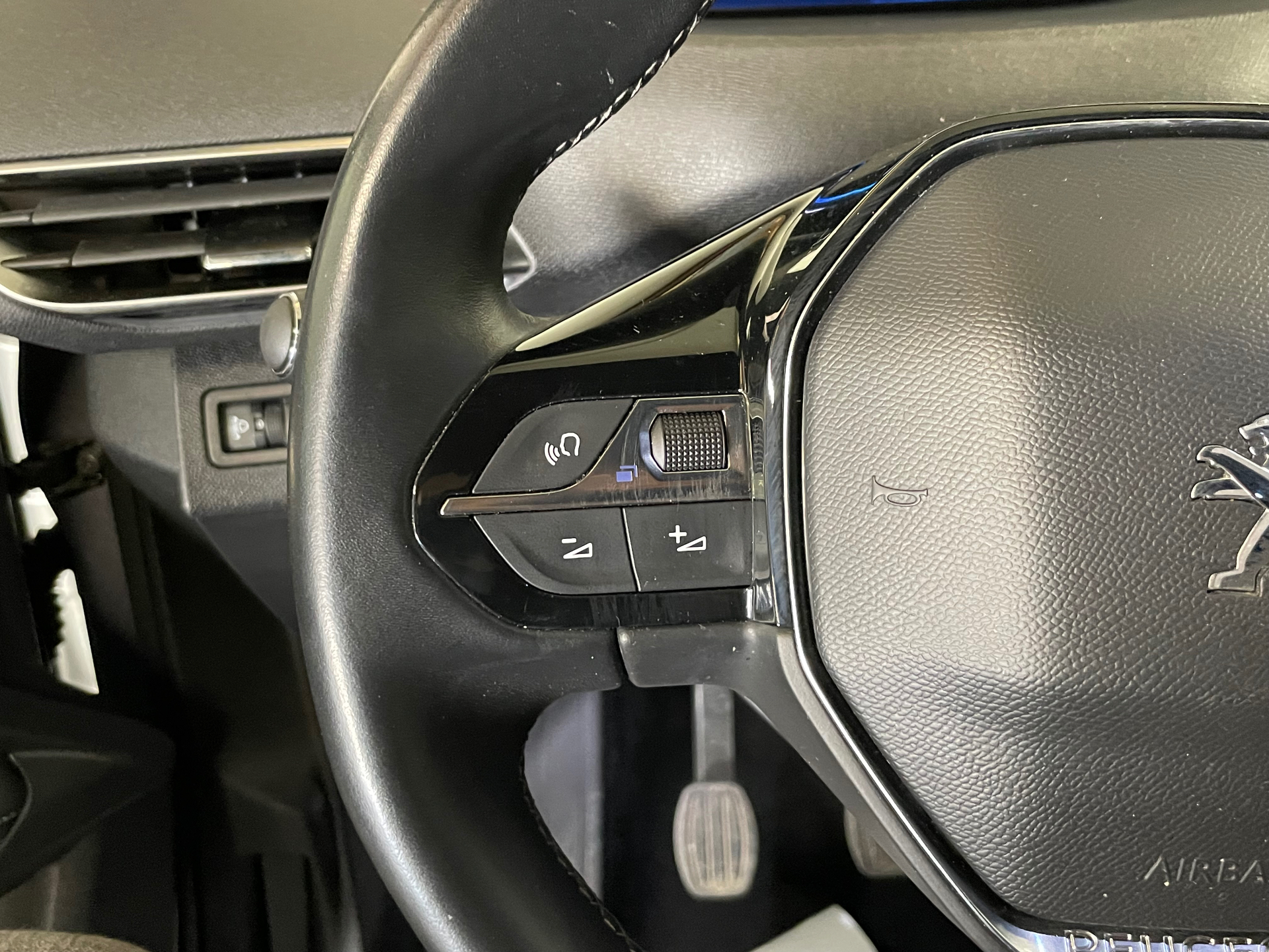 PEUGEOT 5008 PureTech 130ch S&S BVM6 Allure Pack