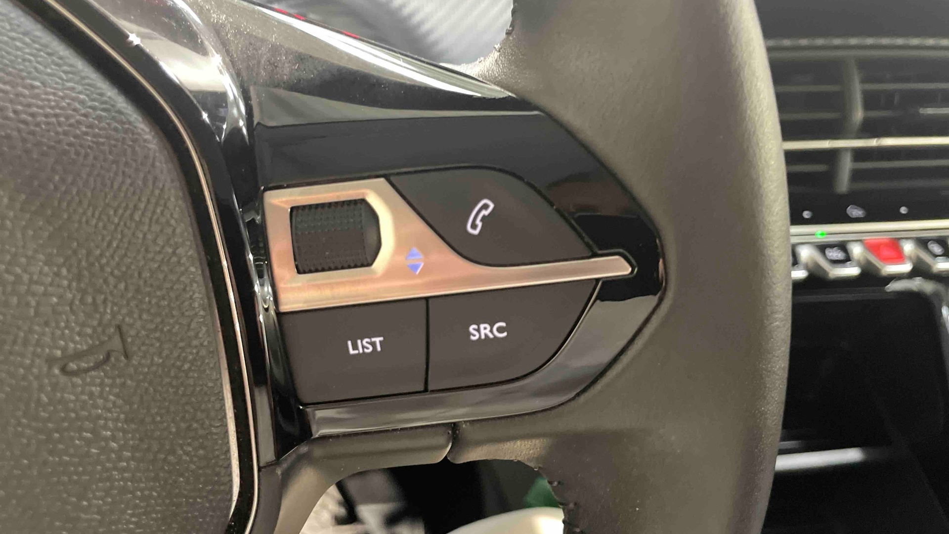 PEUGEOT 208 100 S&S BVM6 Style