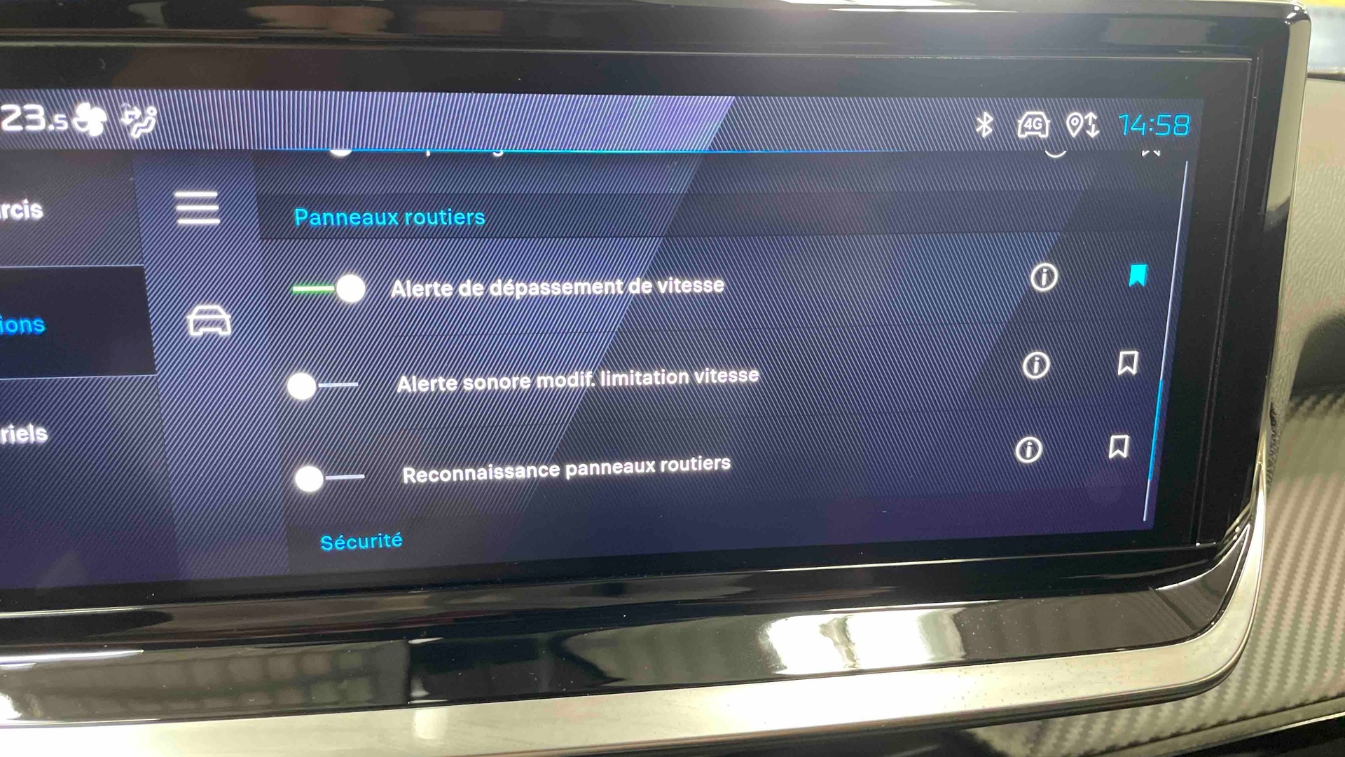 PEUGEOT 2008 Hybrid 145 e-DCS6 Allure