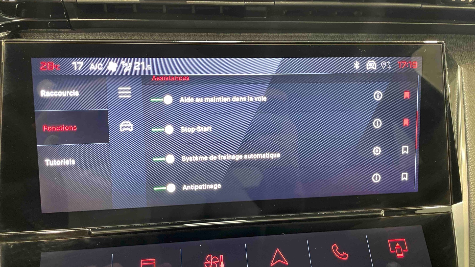 PEUGEOT 308 Hybrid 145 e-DCS6 Allure