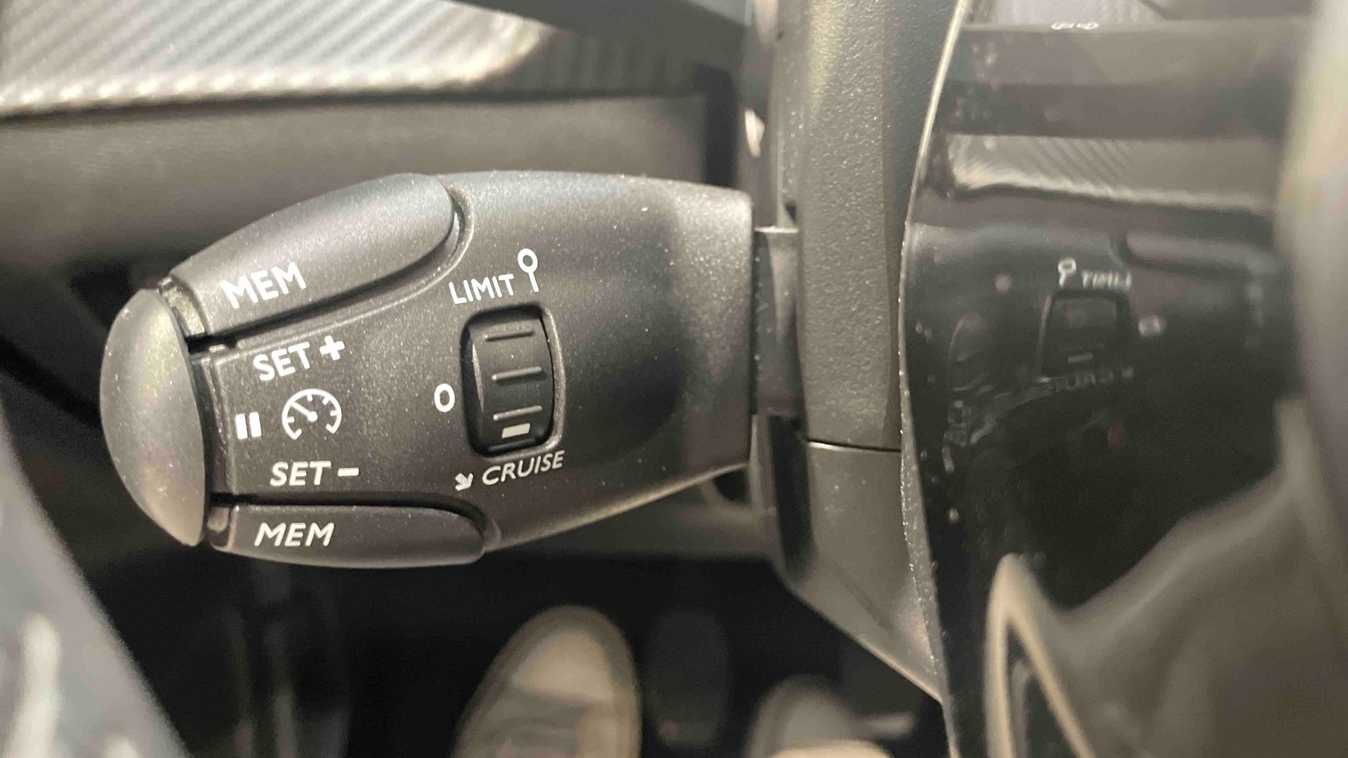 PEUGEOT 208 100 S&S BVM6 Style