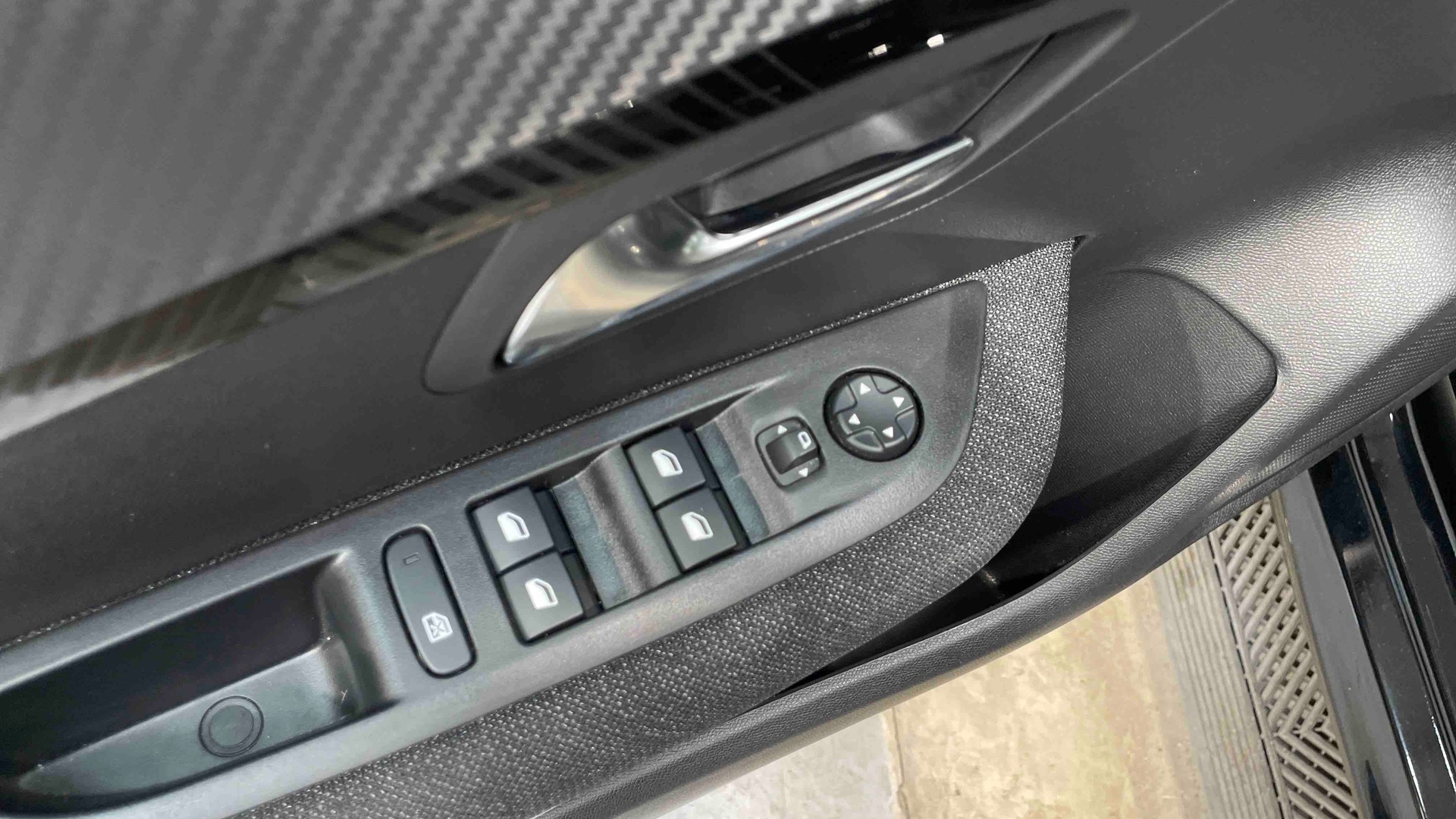PEUGEOT 208 100 S&S BVM6 Style