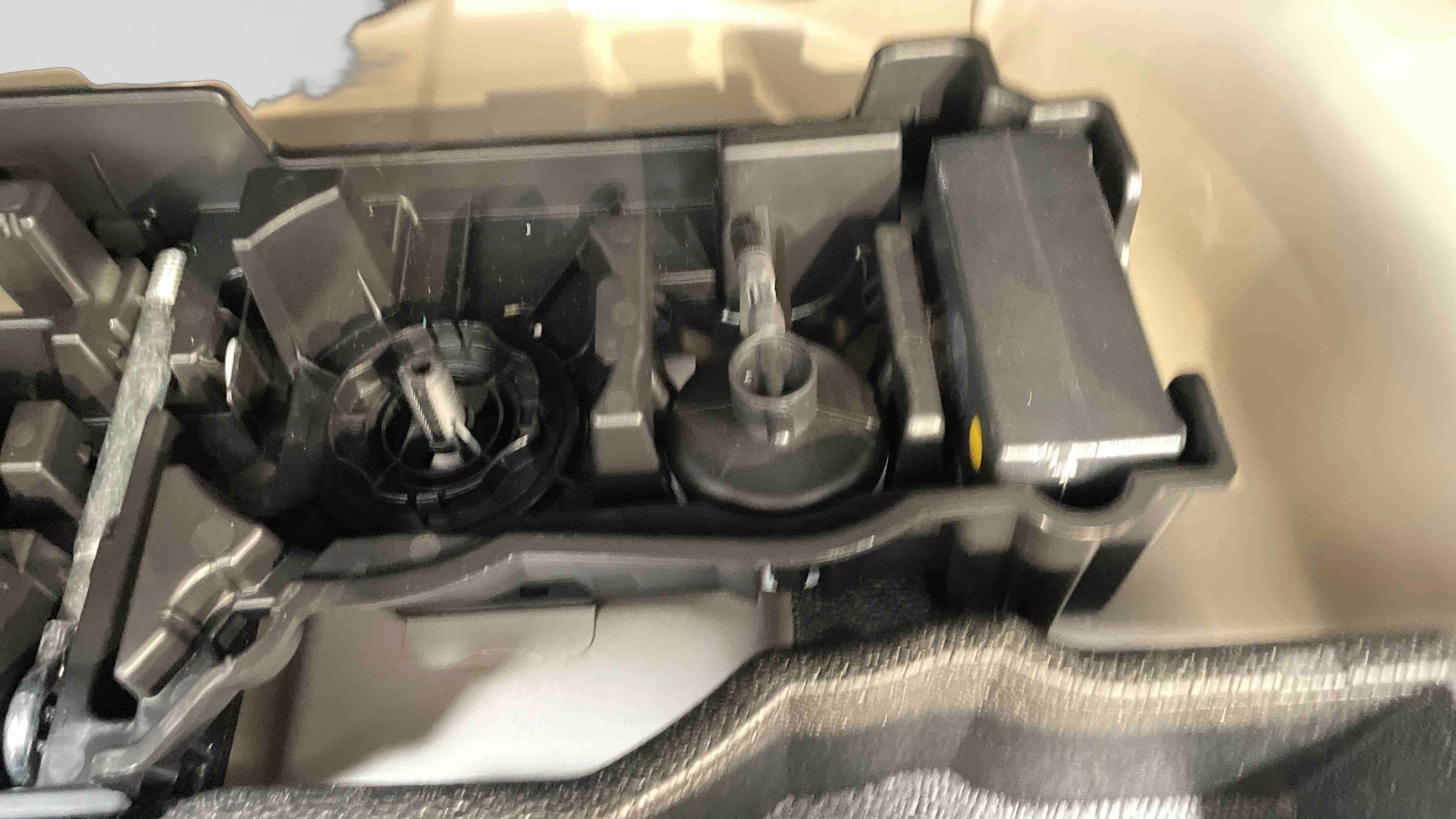 PEUGEOT 2008 Hybrid 145 e-DCS6 Allure