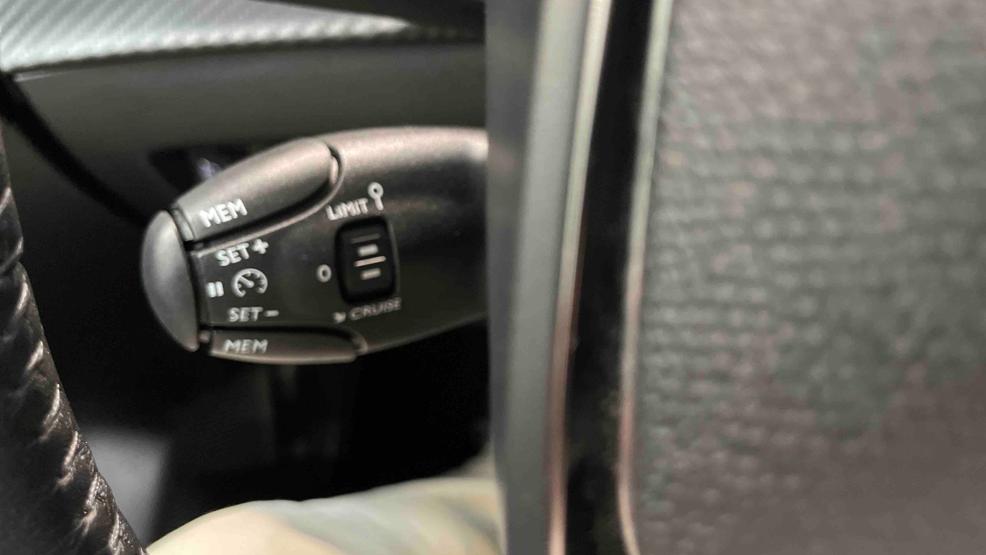 PEUGEOT 208 100 S&S BVM6 Style