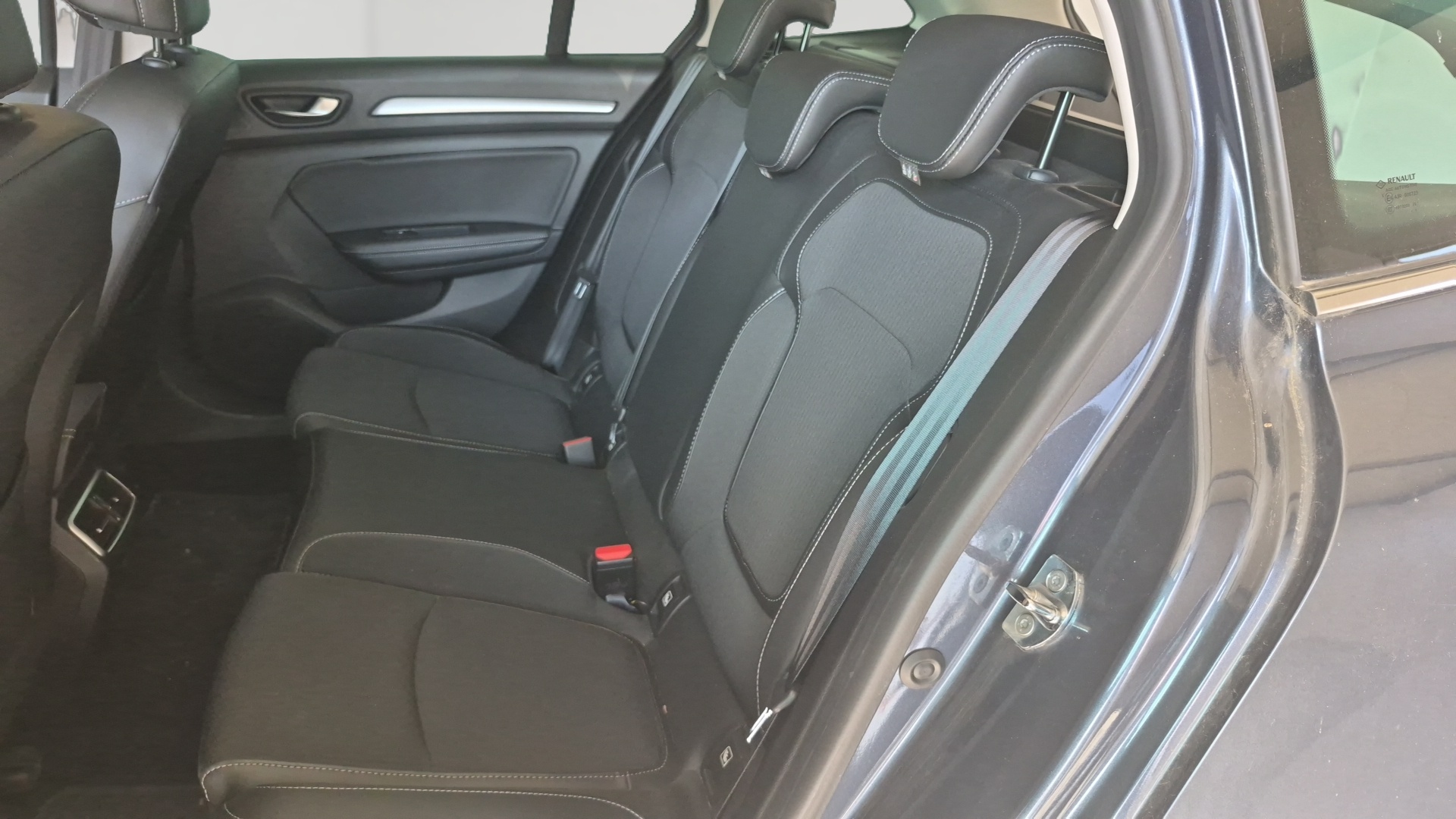 RENAULT MEGANE IV ESTATE Blue dCi 115 EDC - 21B Intens