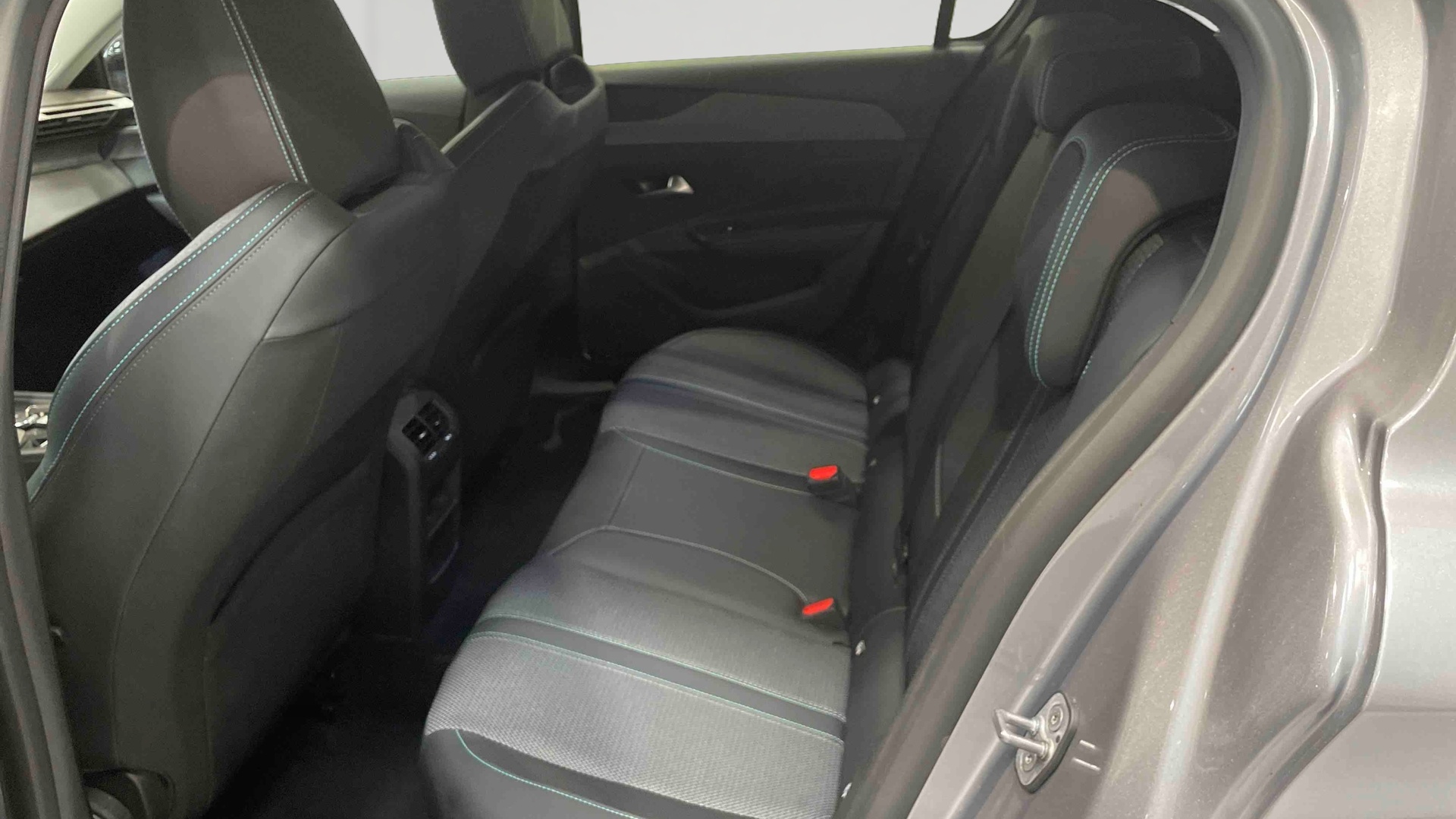 PEUGEOT 308 Hybrid 136 e-DCS6 Allure