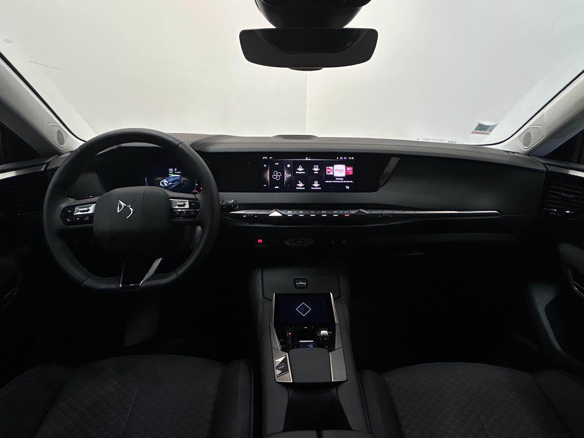 DS DS 4 4 E-TENSE 225 CROSS TROCADERO