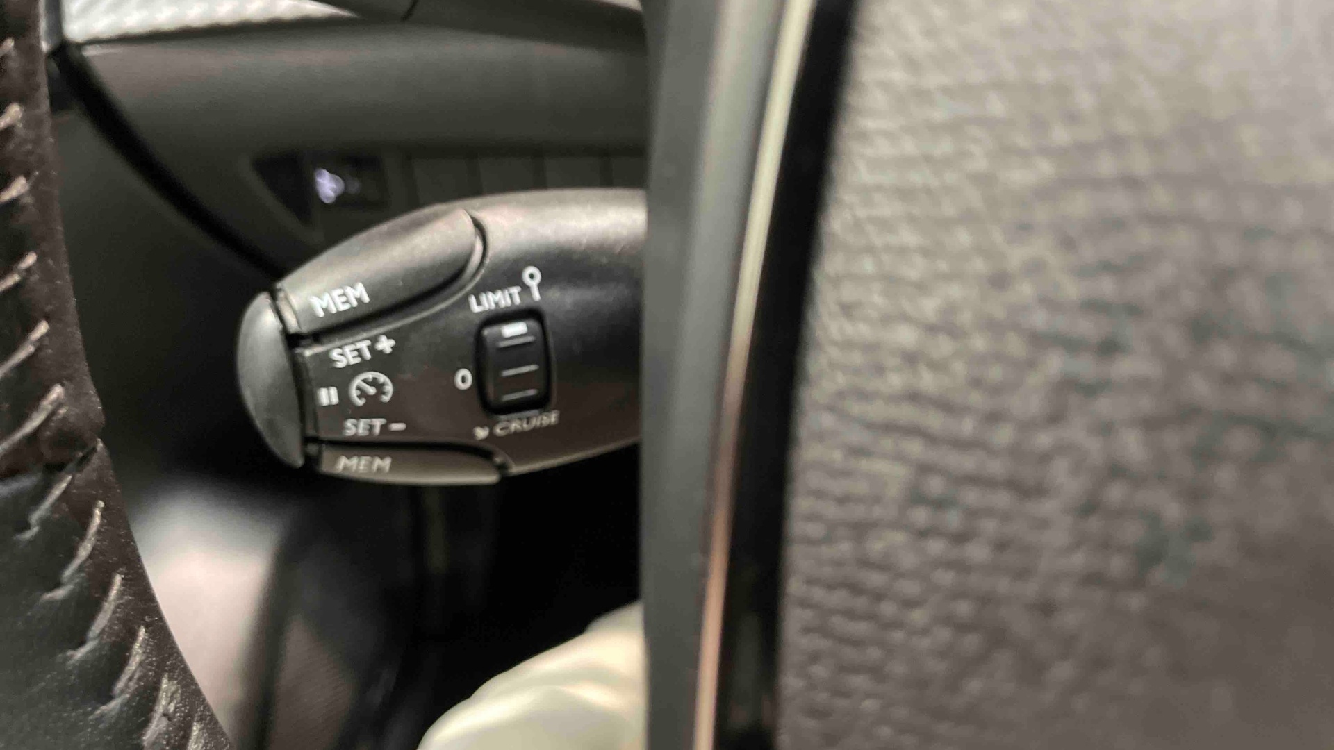 PEUGEOT 208 100 S&S BVM6 Style
