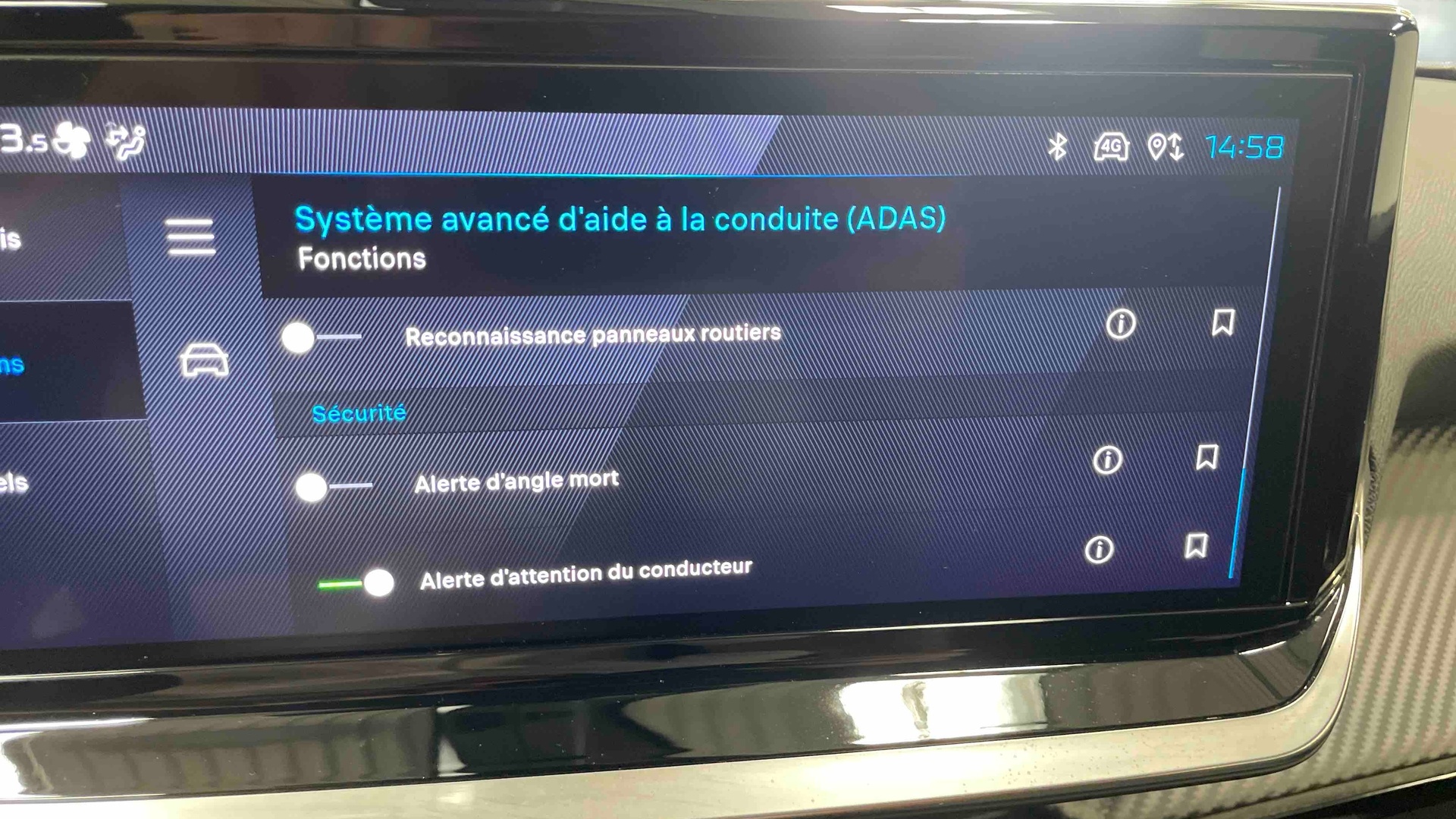PEUGEOT 2008 Hybrid 145 e-DCS6 Allure