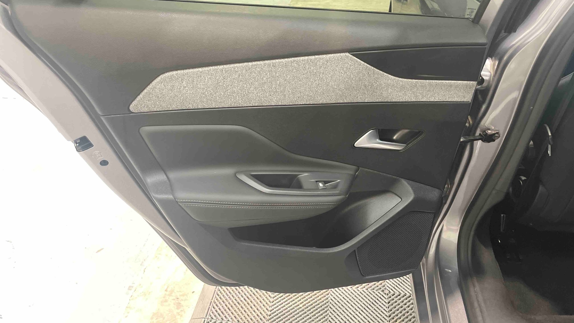 PEUGEOT 308 BlueHDi 130ch S&S EAT8 Allure - 5P