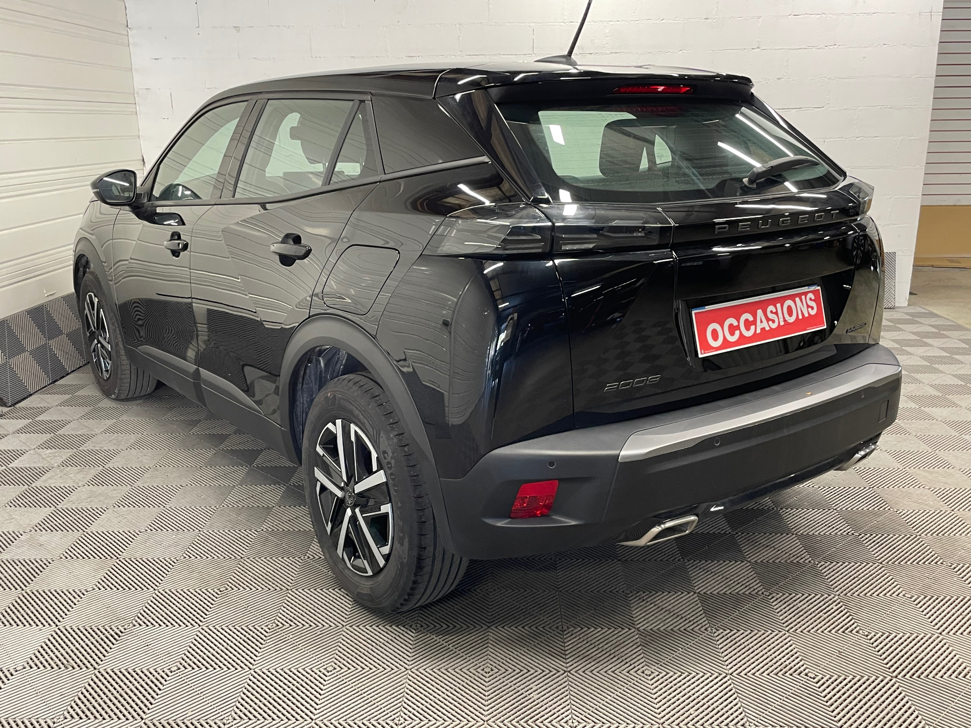 PEUGEOT 2008 Hybrid 145 e-DCS6 Style