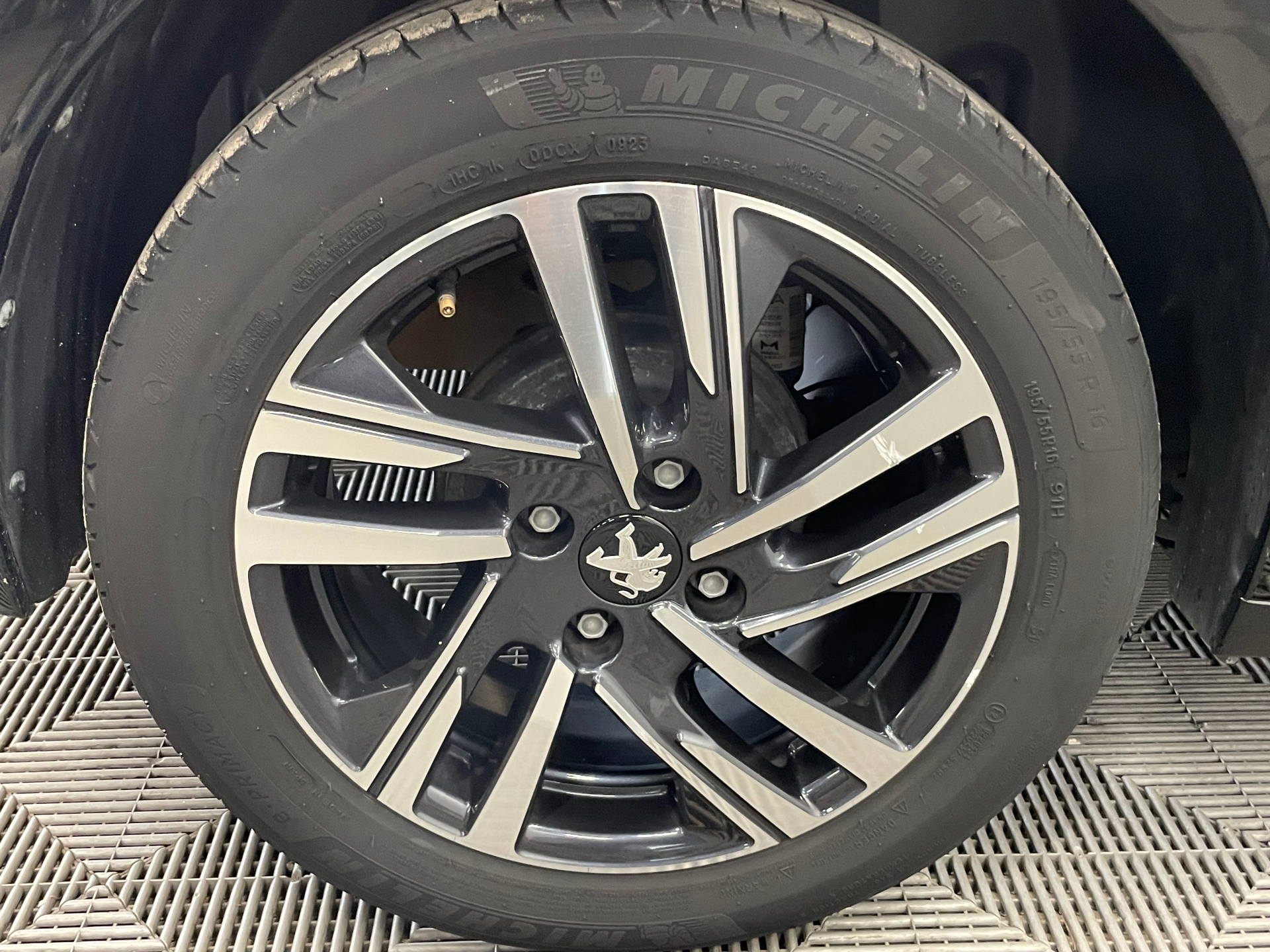 PEUGEOT 208 PureTech 75 S&S BVM5 Style