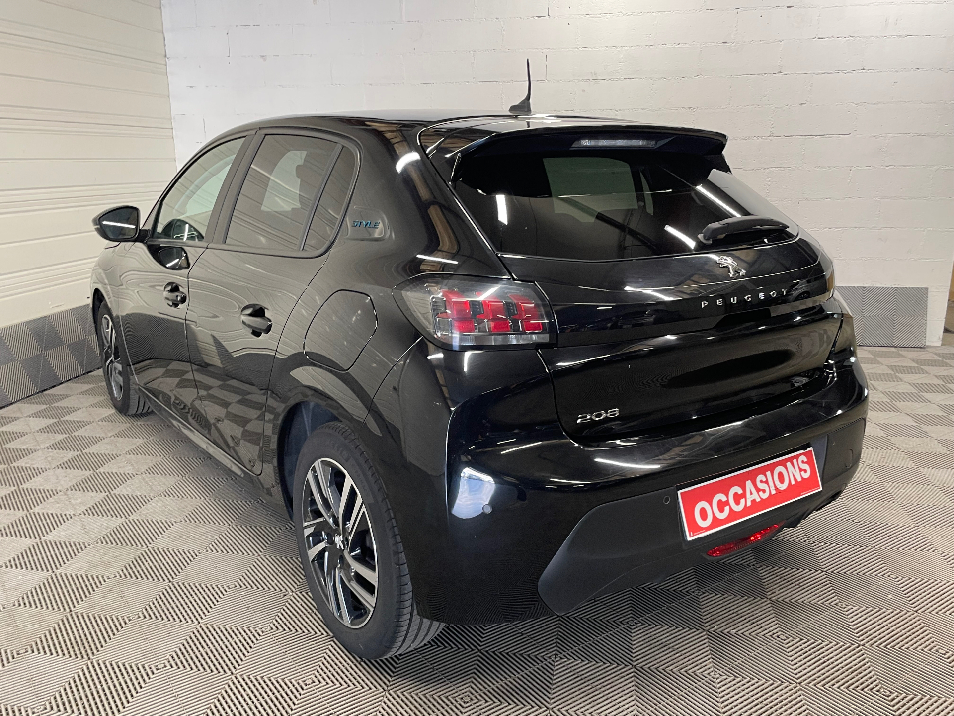 PEUGEOT 208 PureTech 75 S&S BVM5 Style