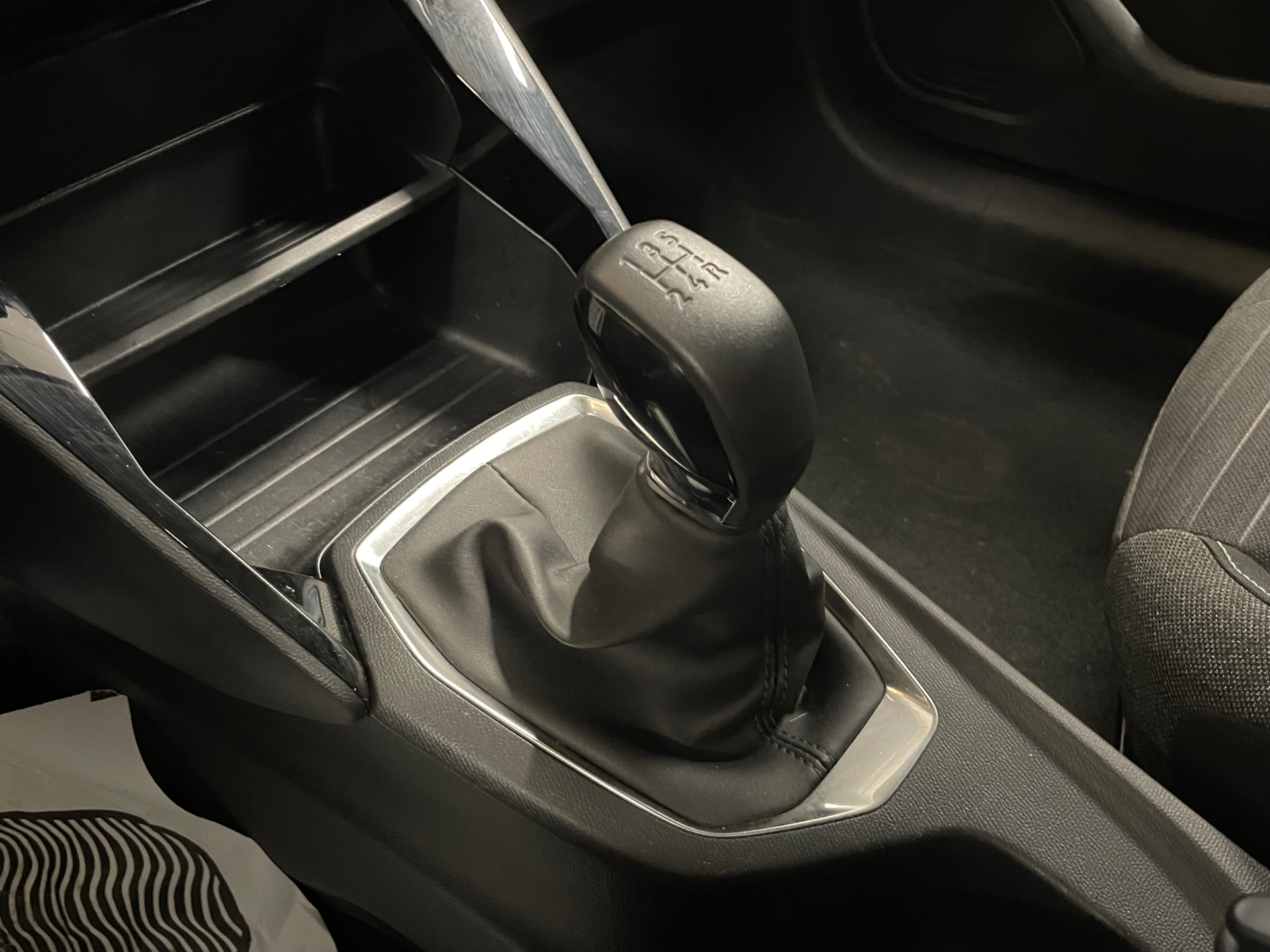 PEUGEOT 208 PureTech 75 S&S BVM5 Style