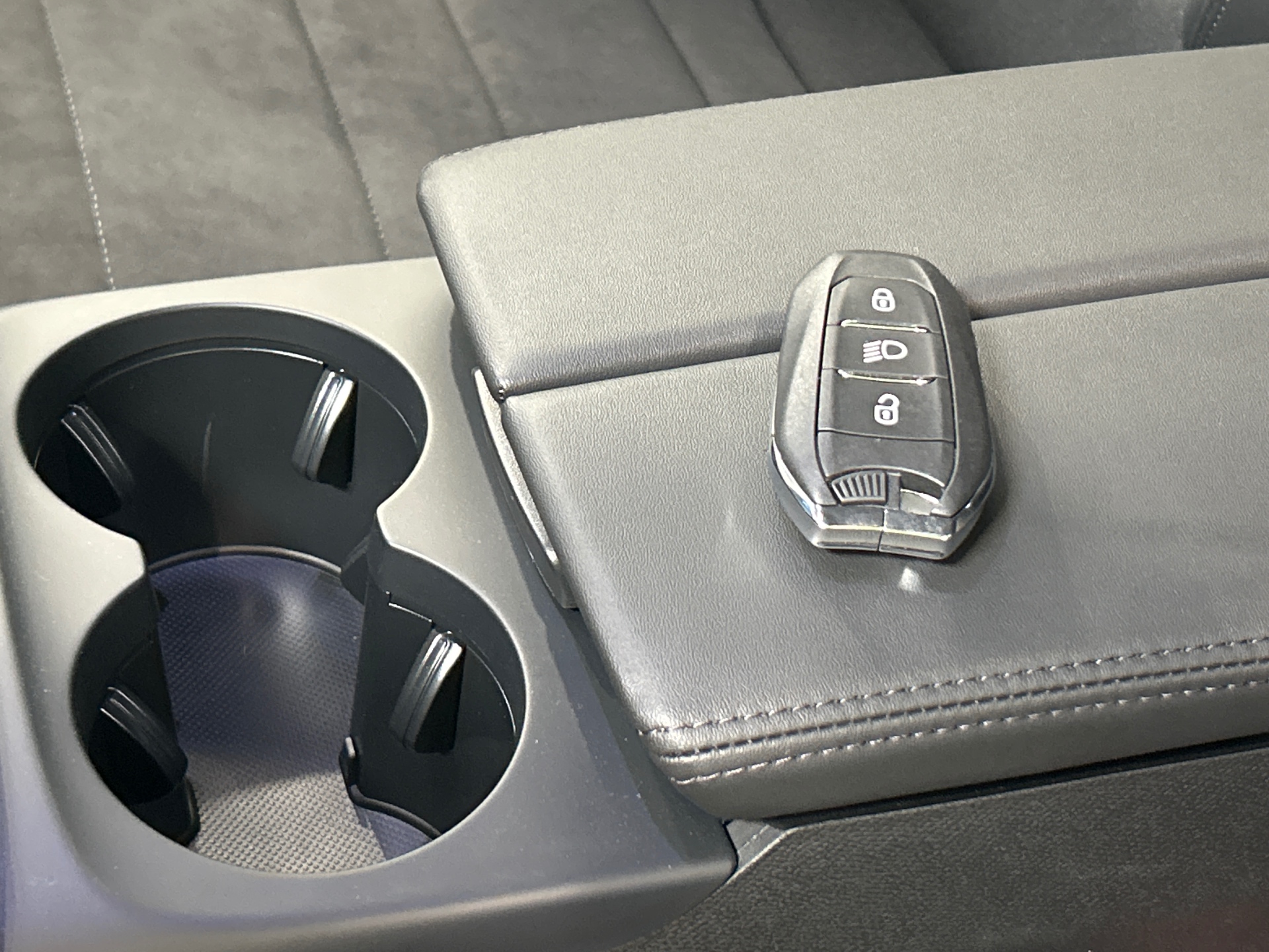 CITROEN C5 AIRCROSS Aircross Hybride rechargeable 180 ë-EAT8 Feel Pack