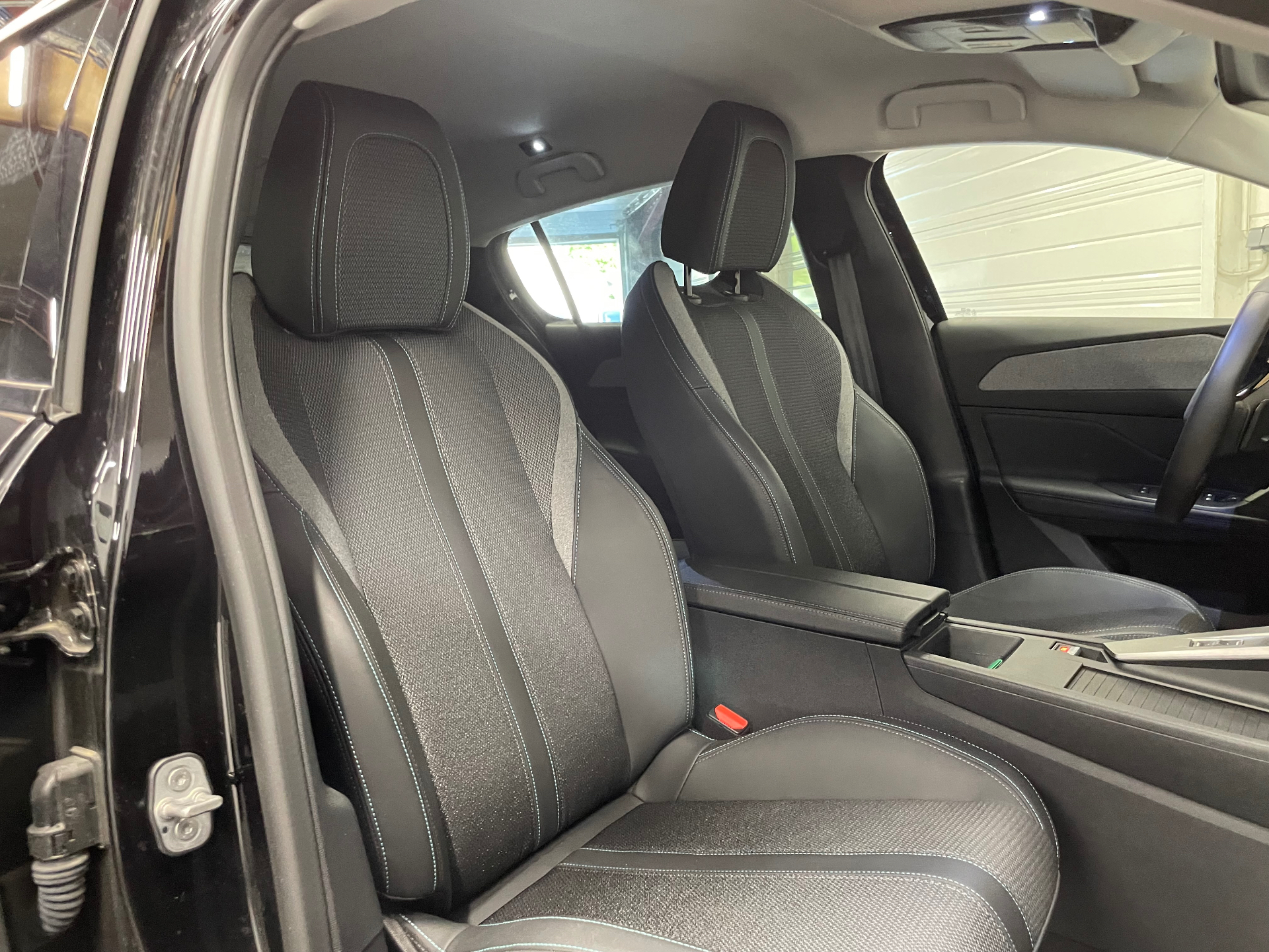 PEUGEOT 308 Hybrid 136 e-DCS6 Allure