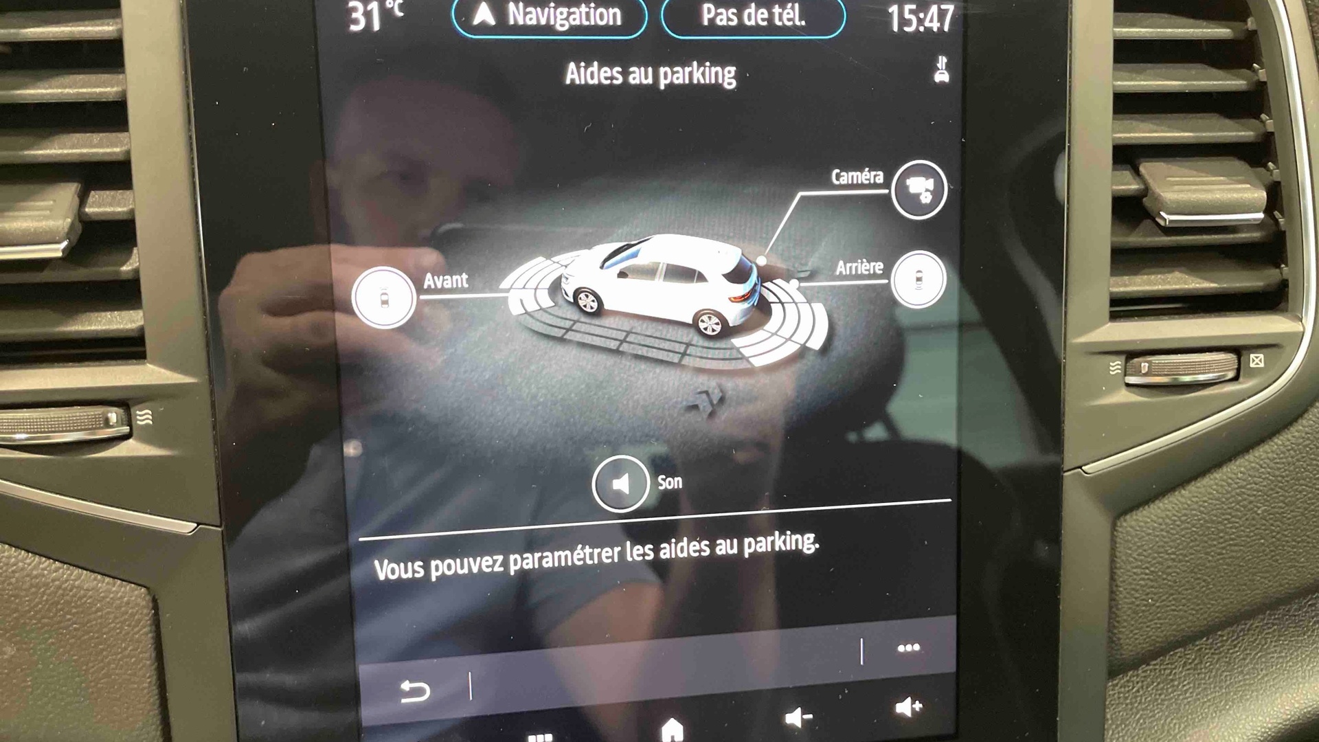 RENAULT MEGANE IV BERLINE TCe 140 EDC Techno