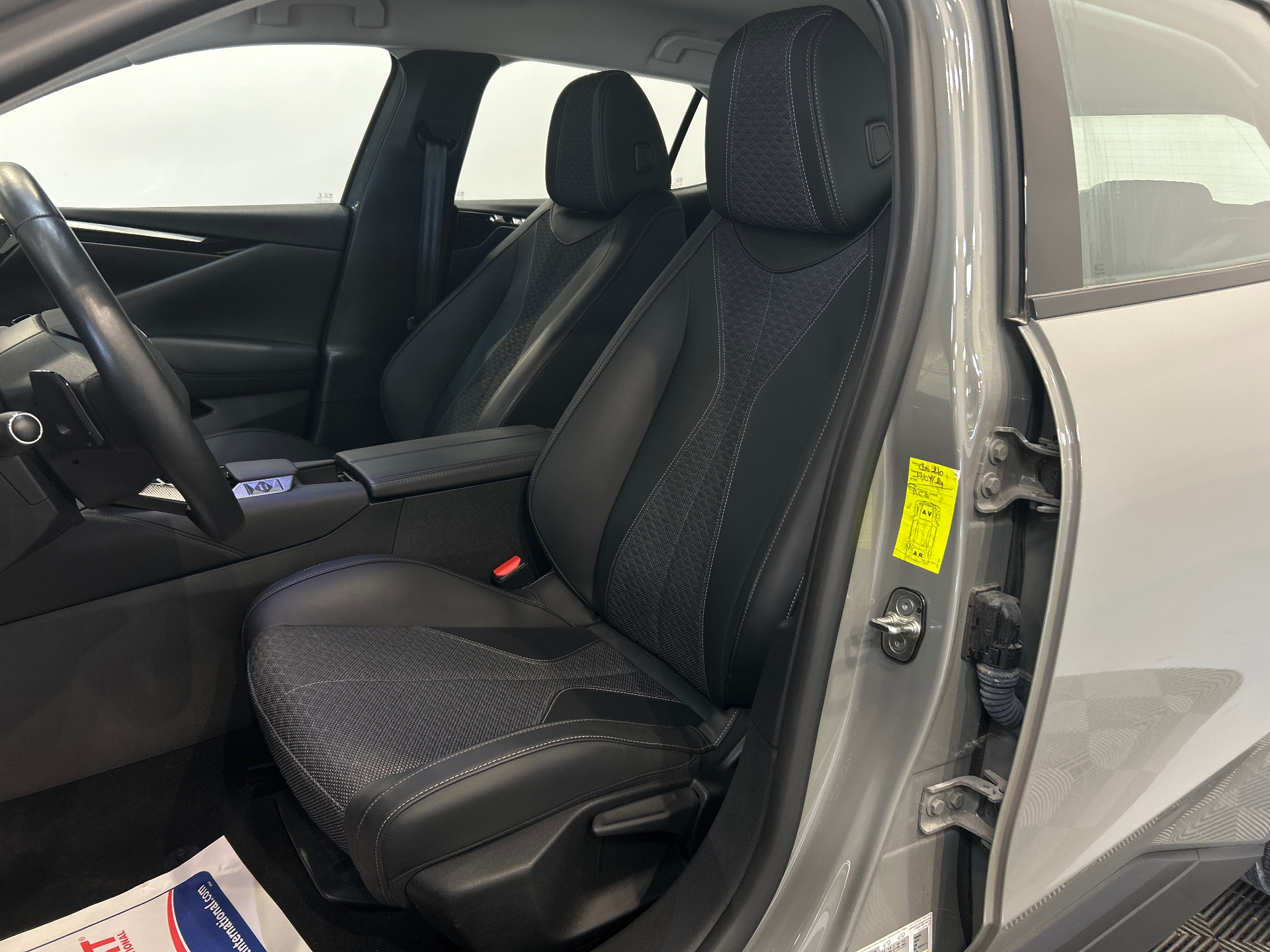 DS DS 4 E-TENSE 225 CROSS TROCADERO