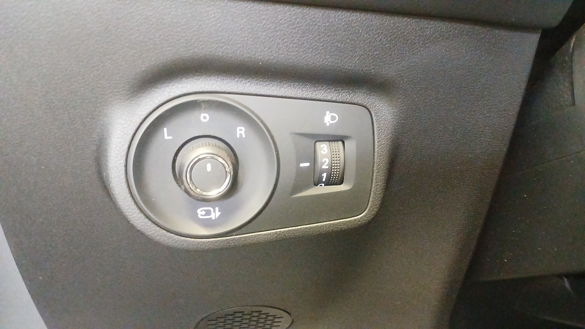 MG ZS 1.5 L Hybrid+ 197 ch Luxury