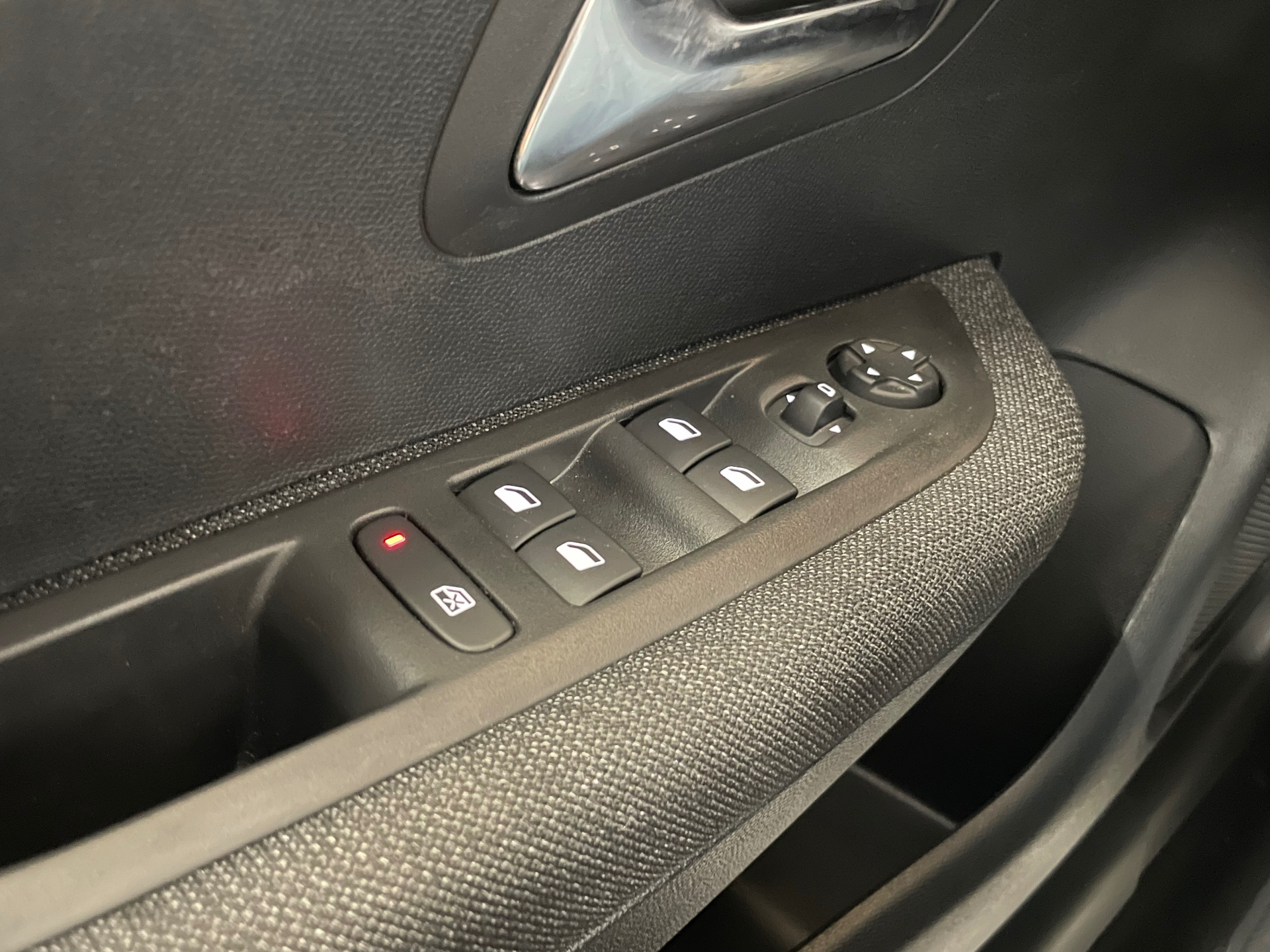 PEUGEOT 208 100 S&S BVM6 Style