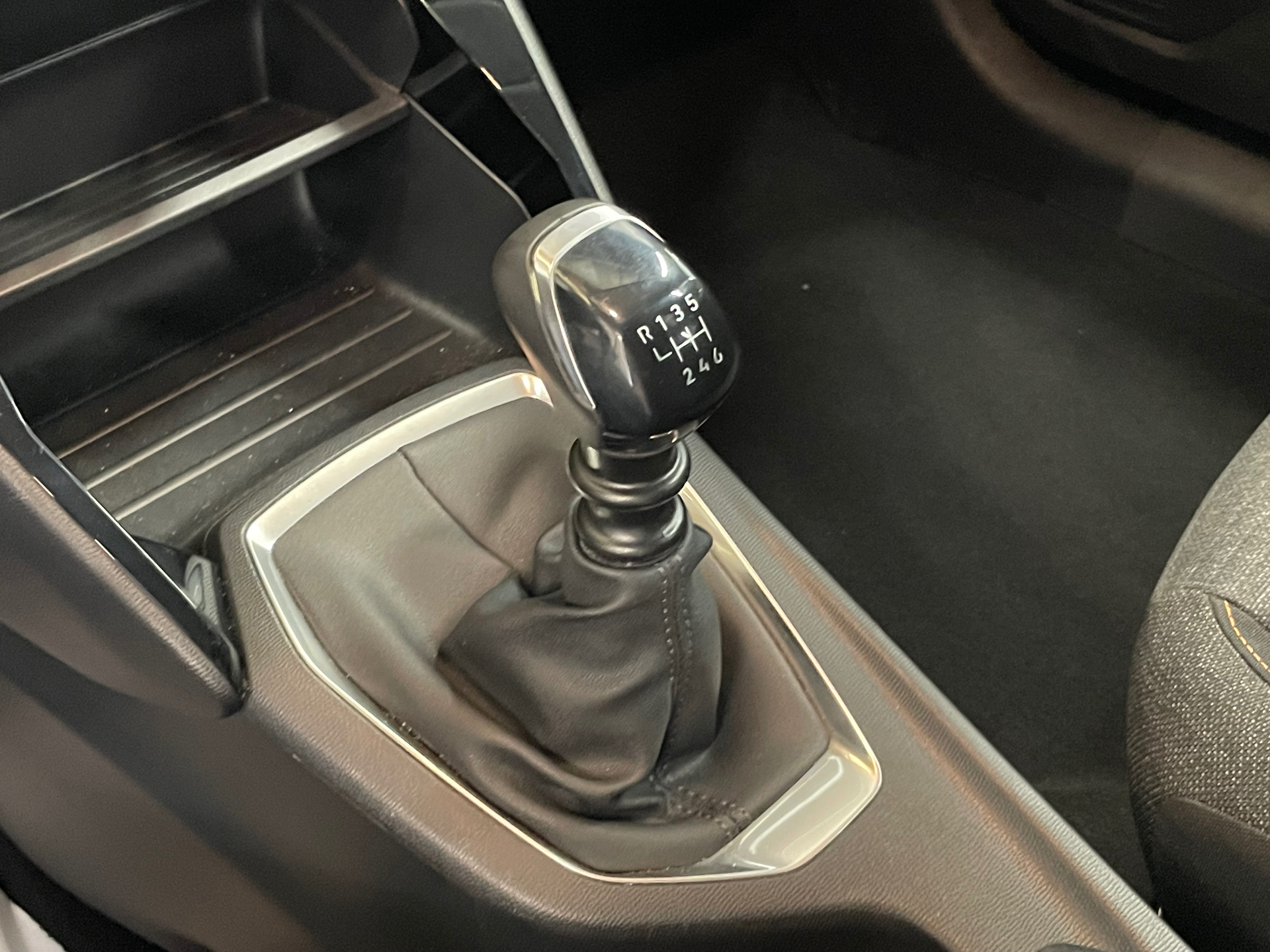 PEUGEOT 208 100 S&S BVM6 Style