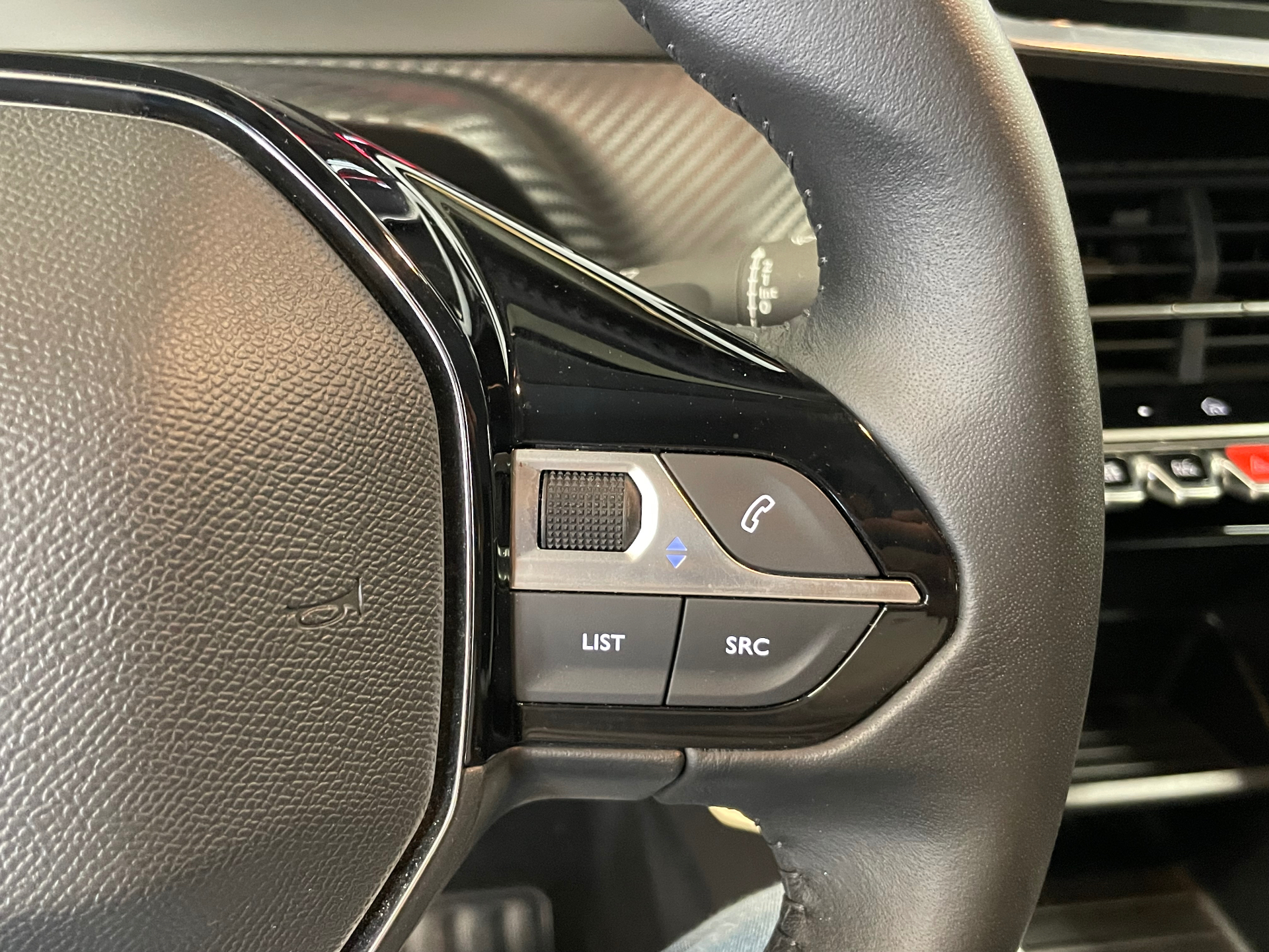 PEUGEOT 208 100 S&S BVM6 Style