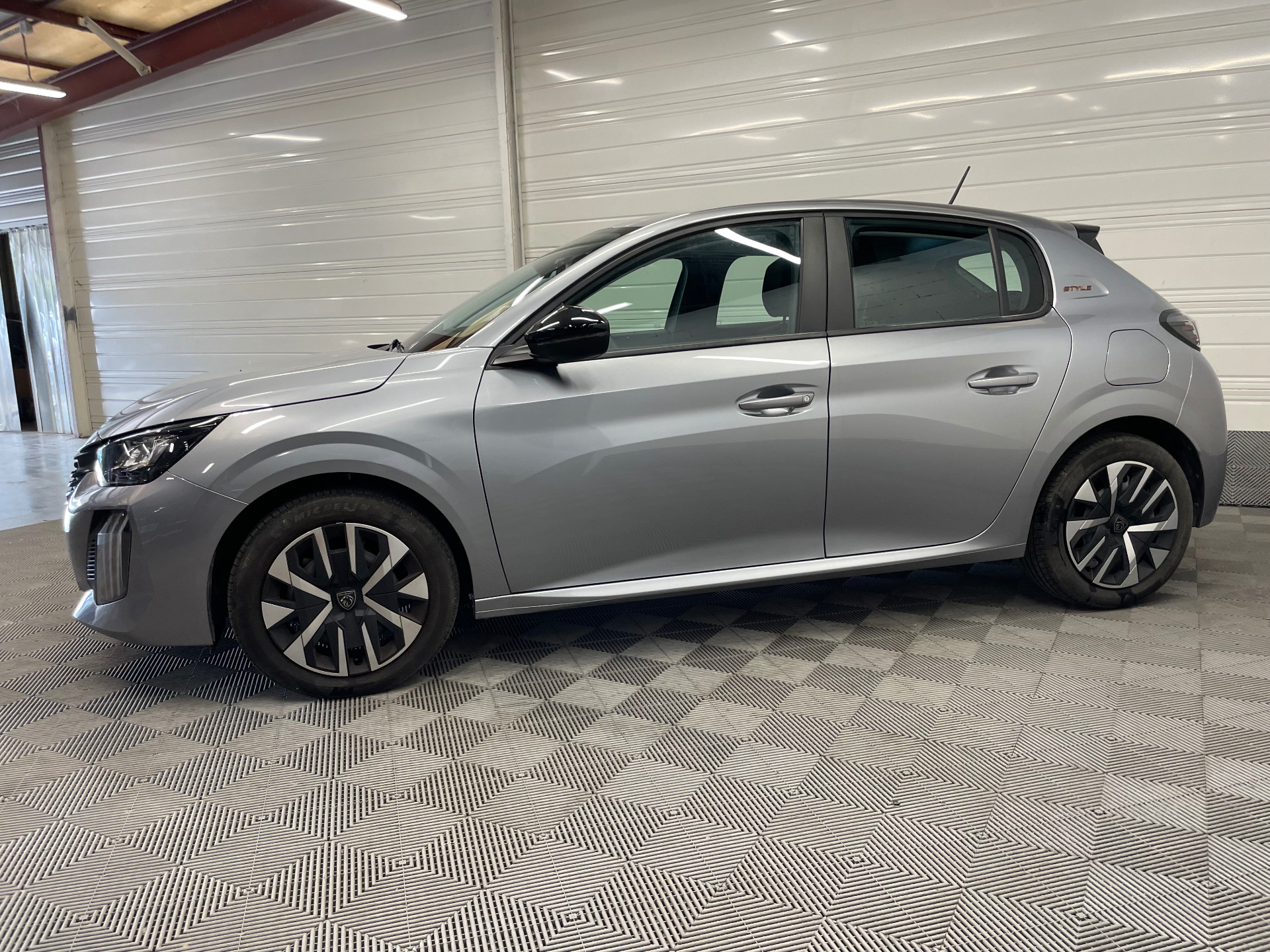 PEUGEOT 208 100 S&S BVM6 Style