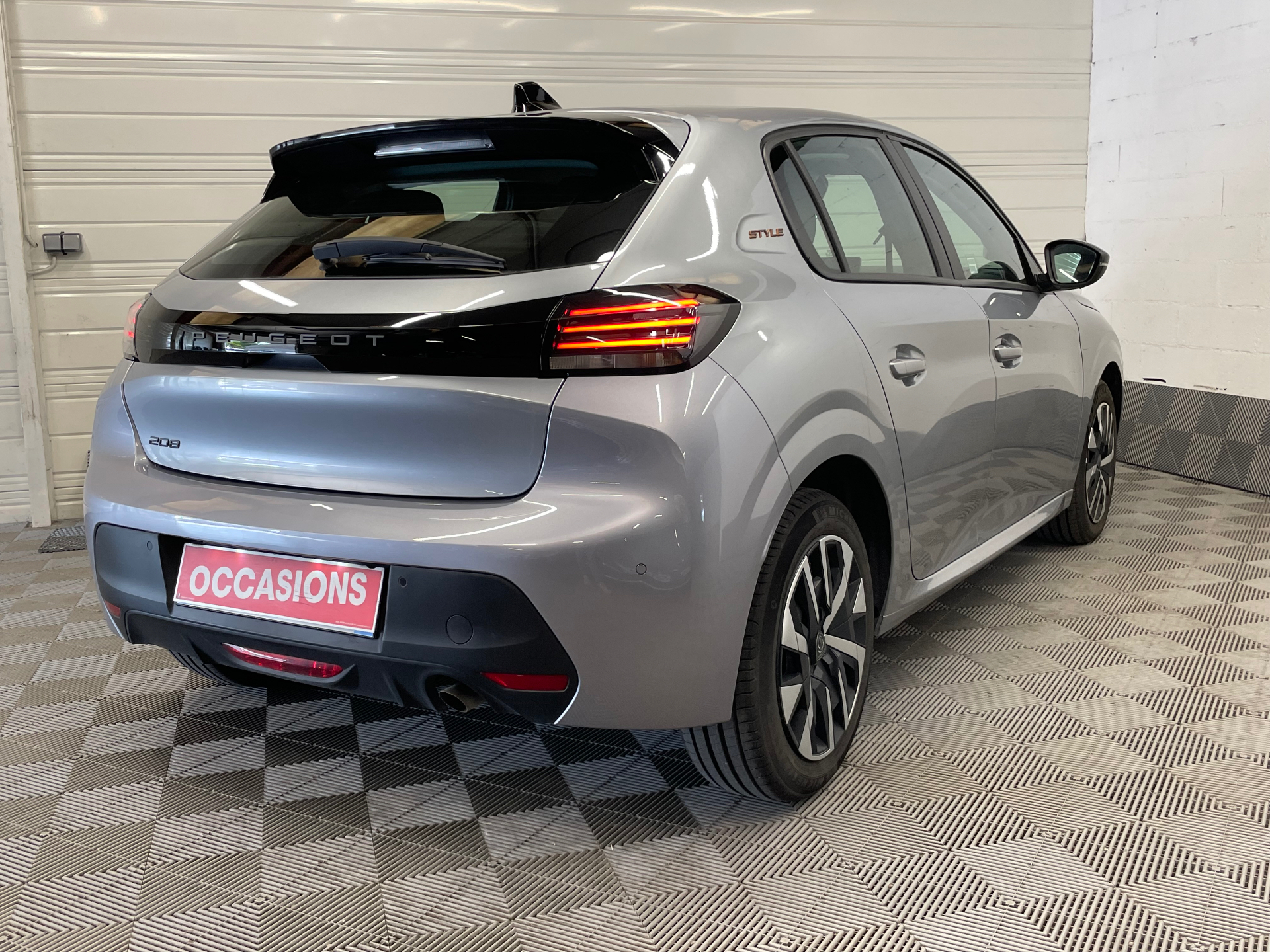 PEUGEOT 208 100 S&S BVM6 Style