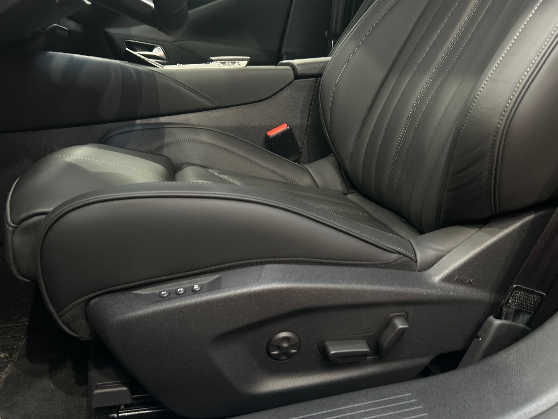 DS DS 4 E-TENSE 225 TROCADERO