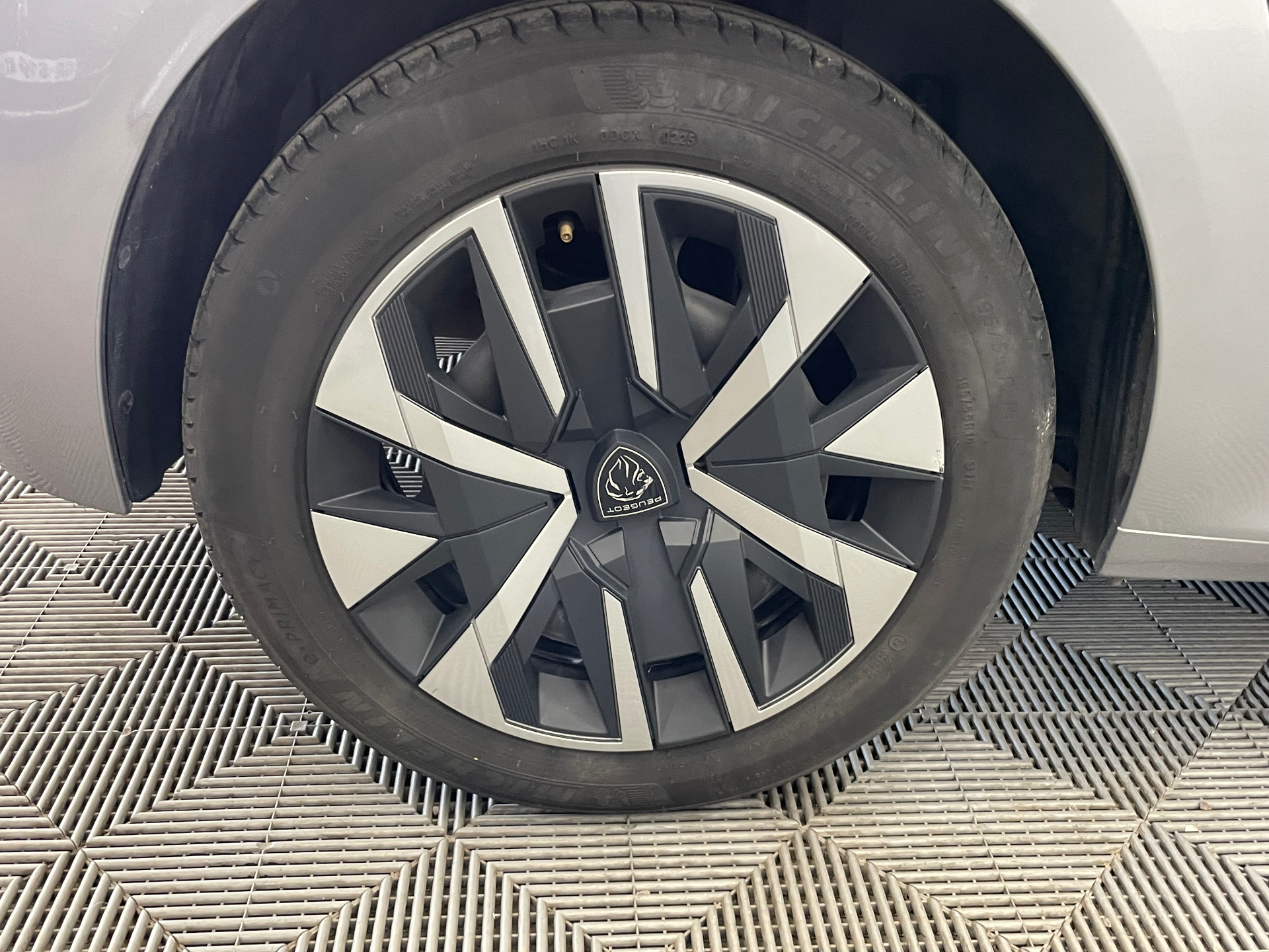 PEUGEOT 208 100 S&S BVM6 Style