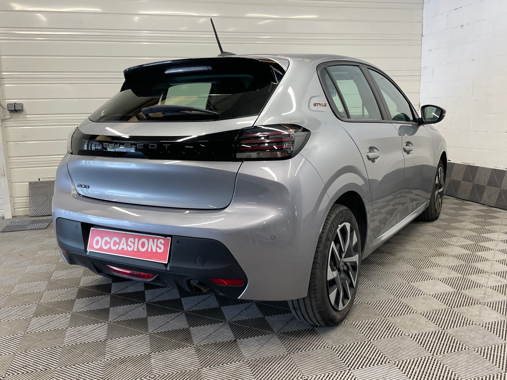 PEUGEOT 208 100 S&S BVM6 Style