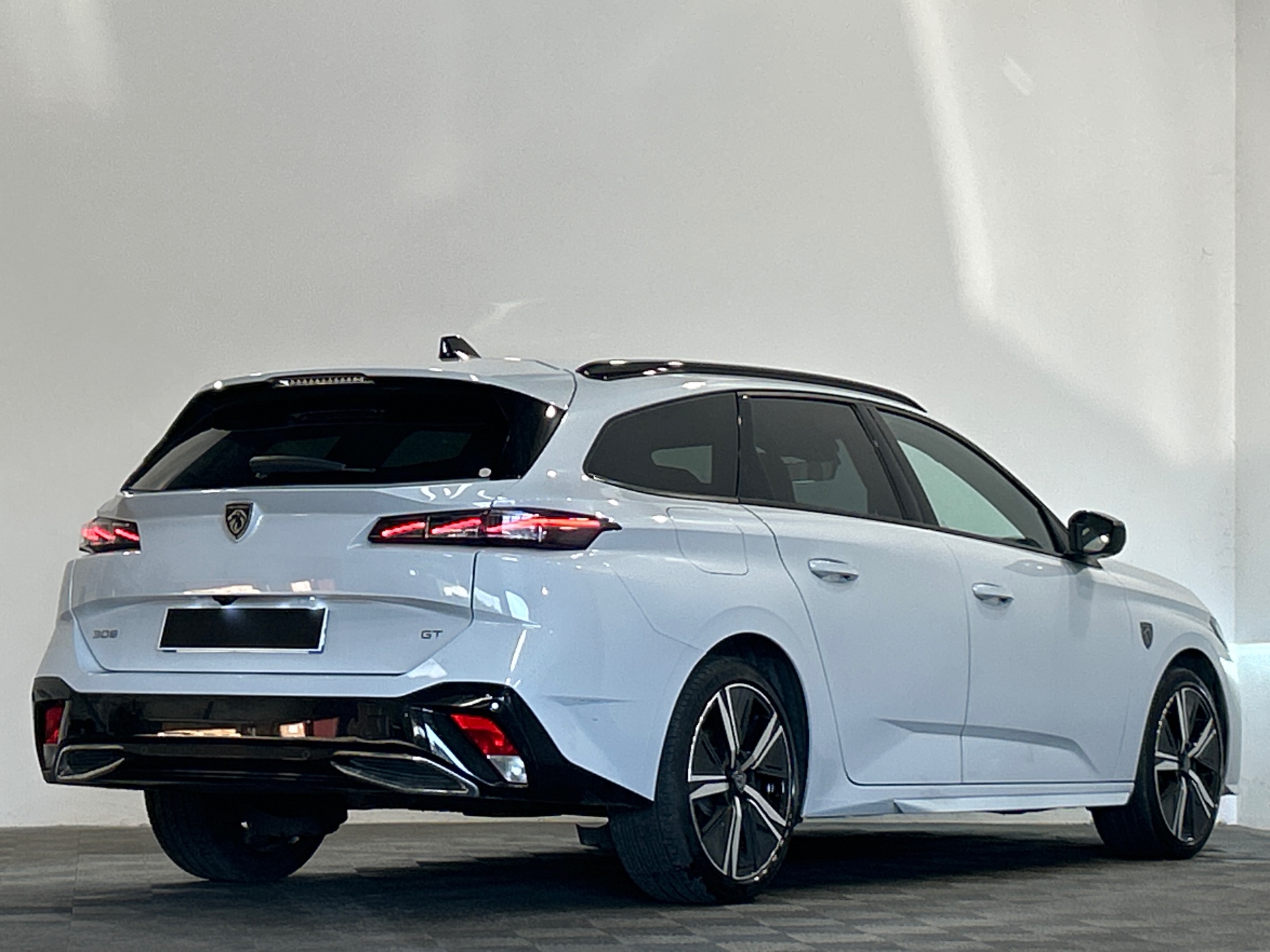 PEUGEOT 308 SW BlueHDi 130ch S&S EAT8 GT