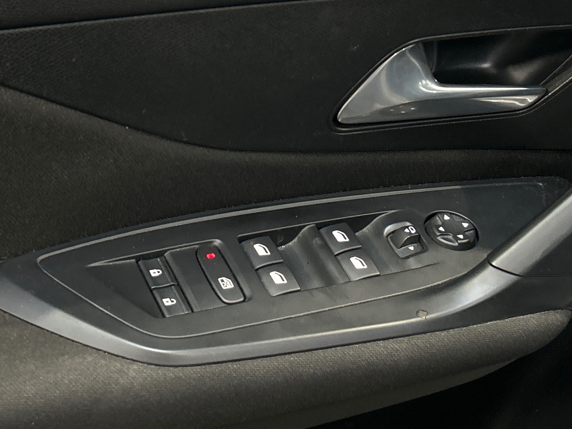 PEUGEOT 308 ACTIVE PACK PTECH130 S&S EAT8