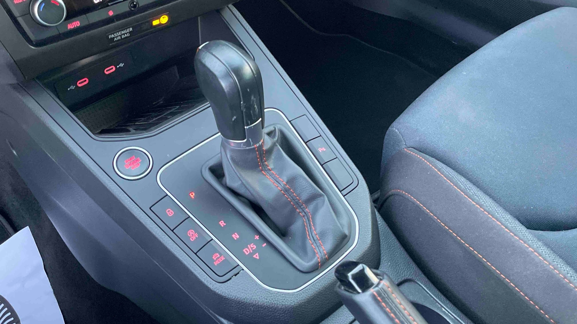 SEAT IBIZA 1.0 TSI 110 ch S/S DSG7 FR