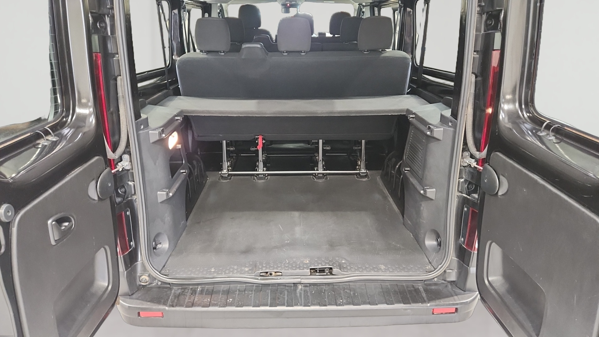 RENAULT TRAFIC COMBI L2 dCi 150 Energy S&S Zen 9 places