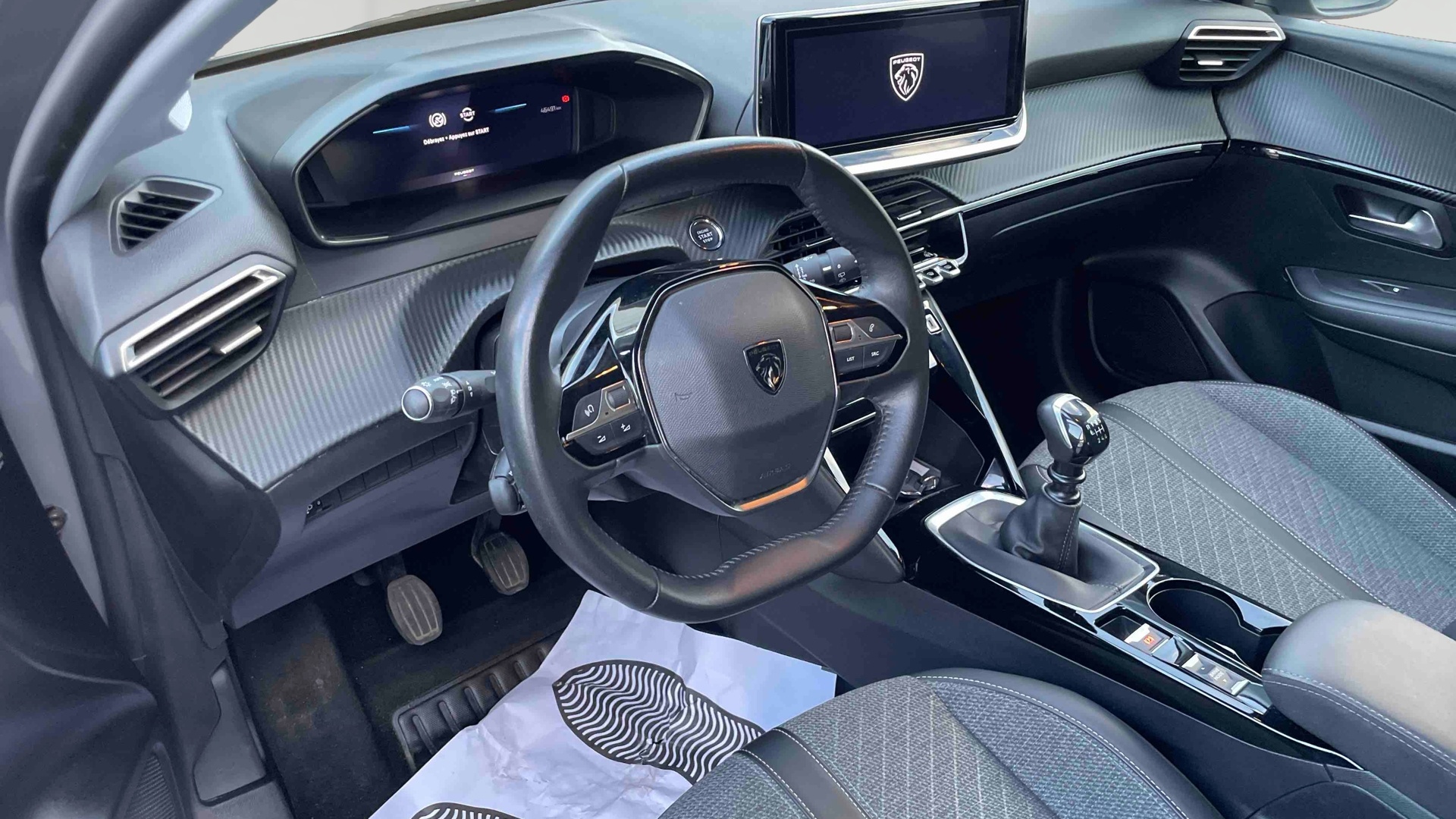 PEUGEOT 208 PureTech 100 S&S BVM6 Allure
