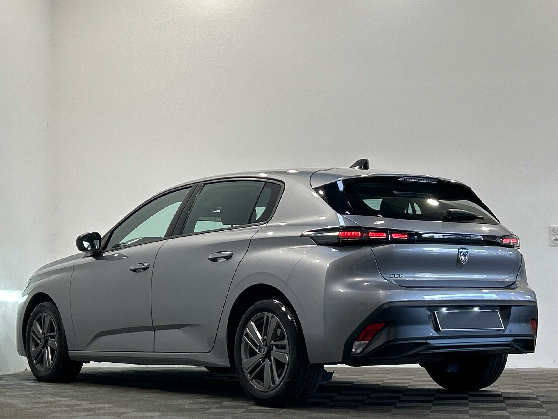 PEUGEOT 308 ACTIVE PACK PTECH130 S&S EAT8