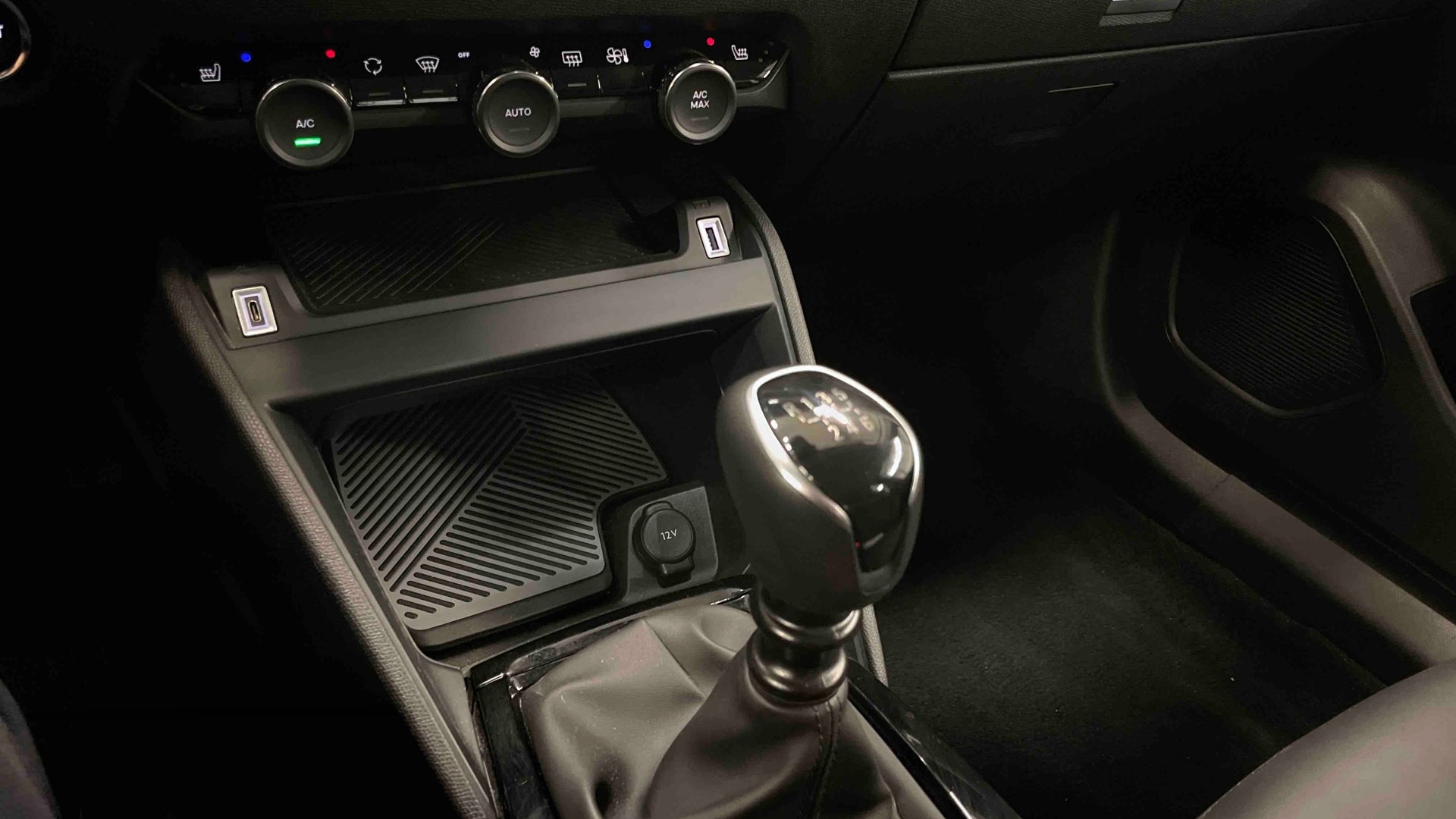 CITROEN C4 PureTech 130 BVM6 Plus