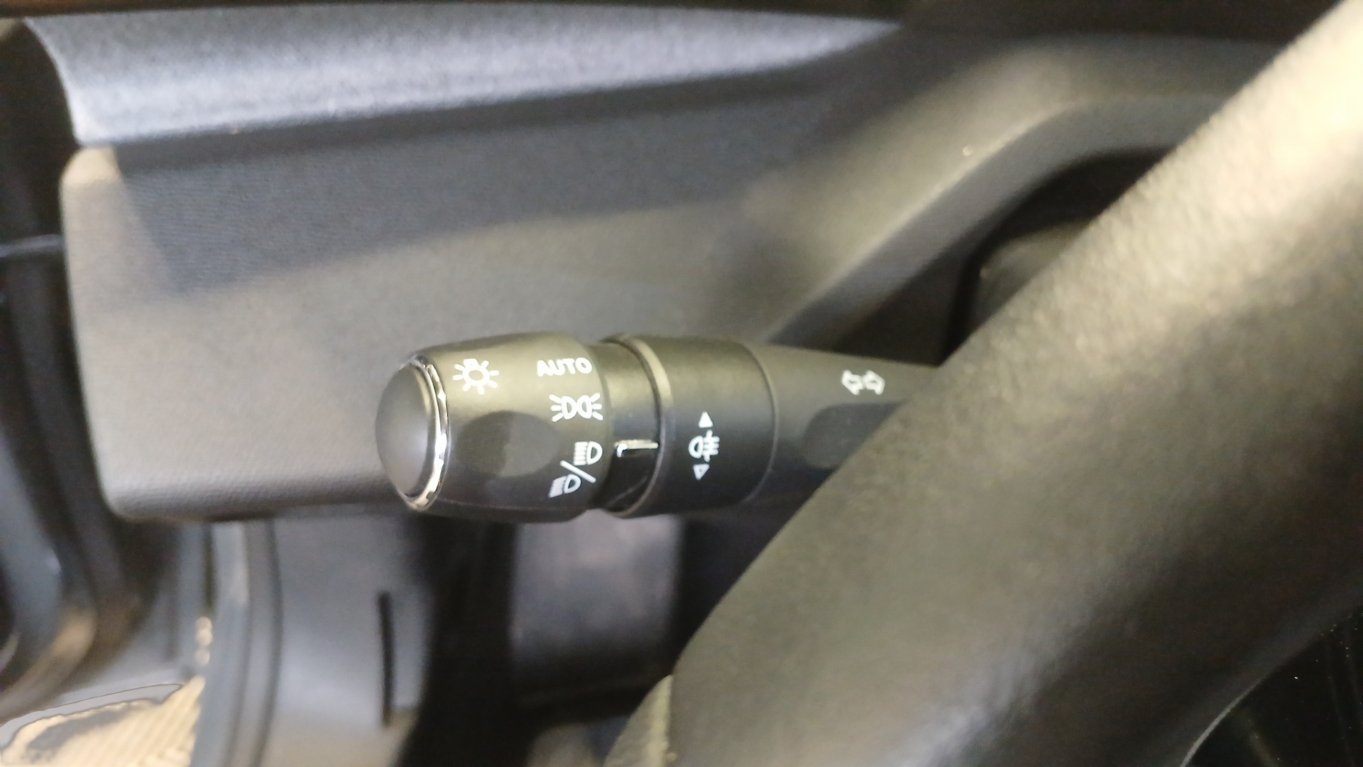 PEUGEOT 308 Allure Hybrid 145 ch e-DCS6