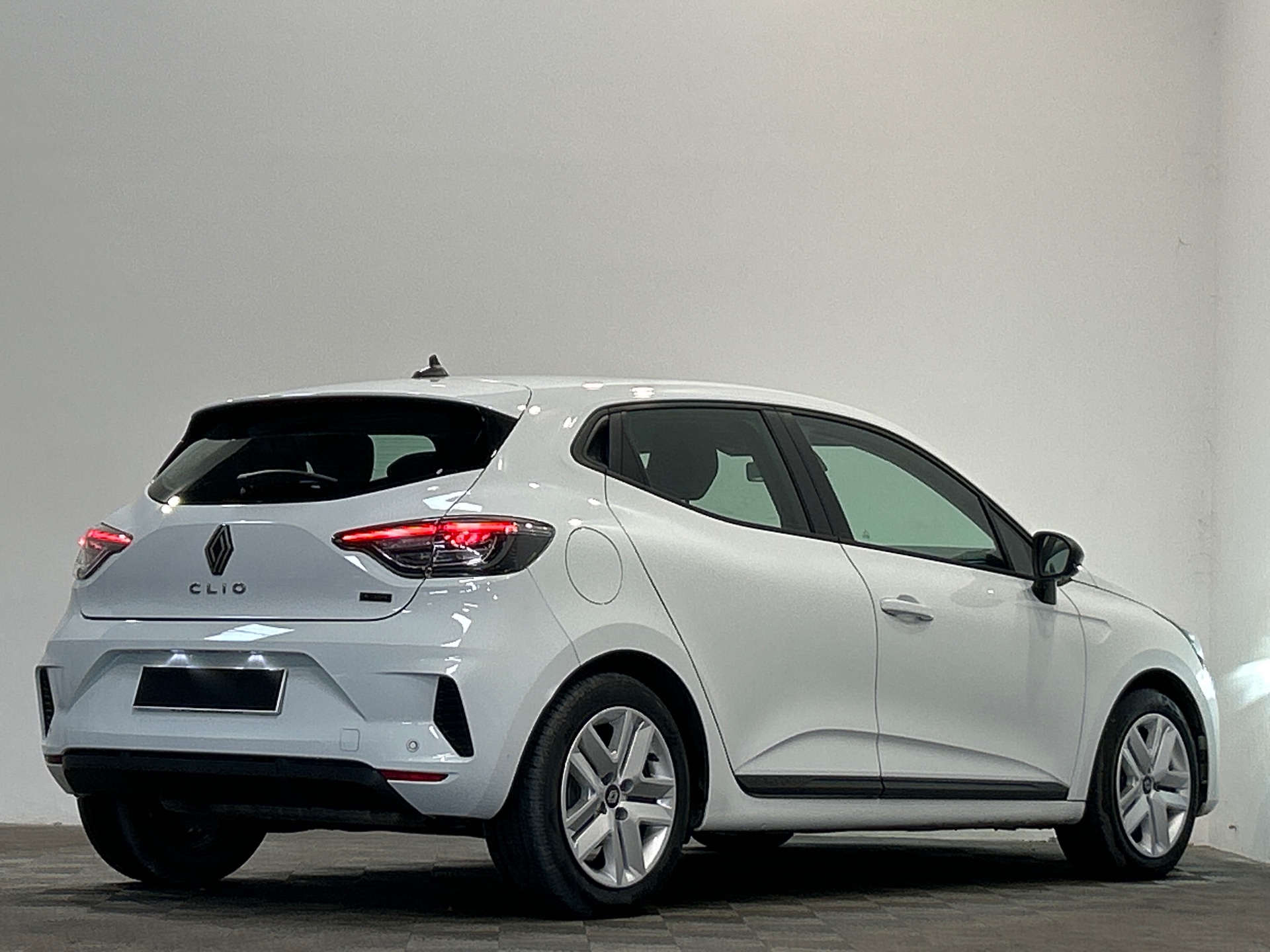 RENAULT CLIO V E-Tech full hybrid 145 Evolution