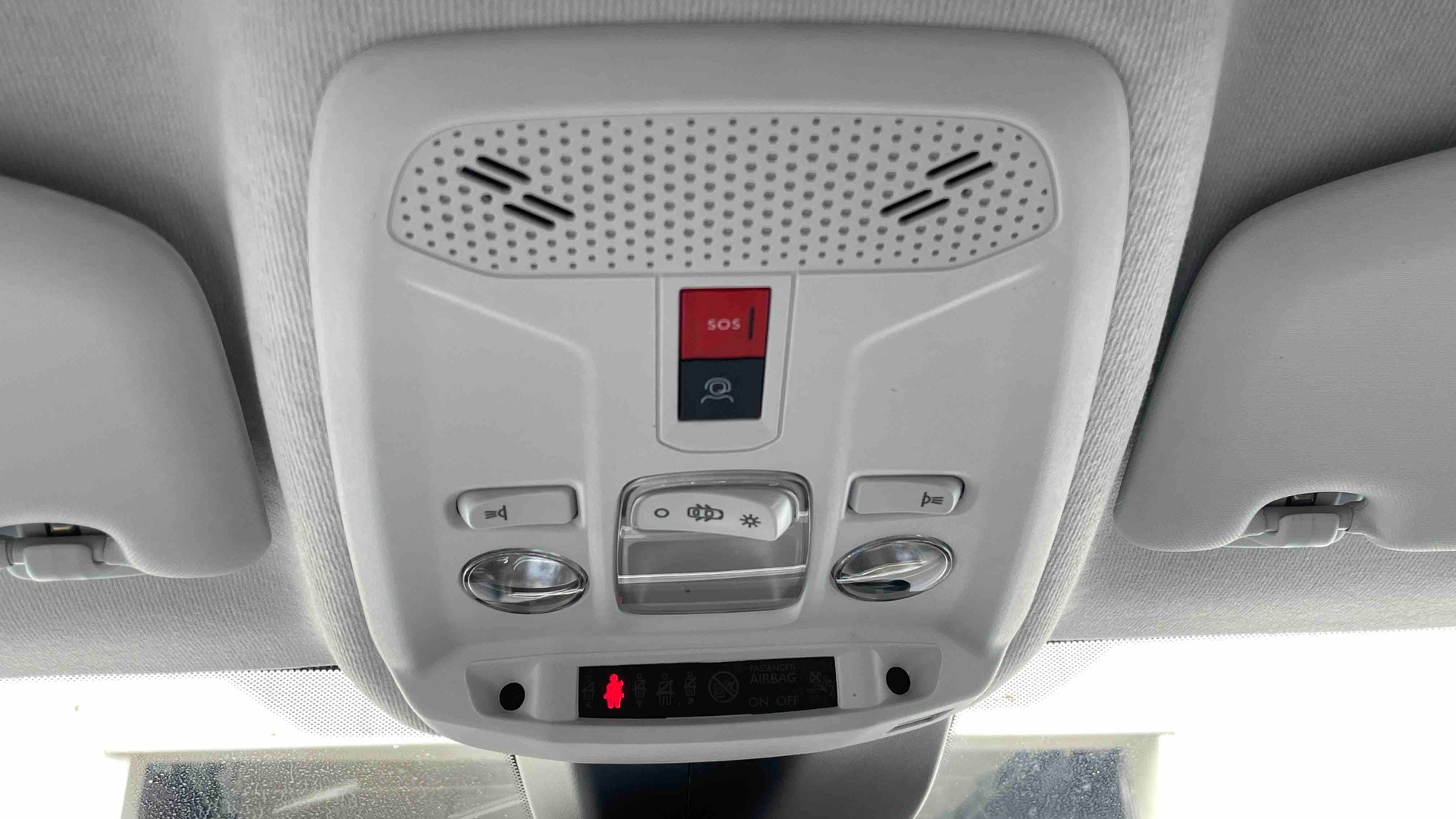 PEUGEOT 208 PureTech 100 S&S BVM6 Allure