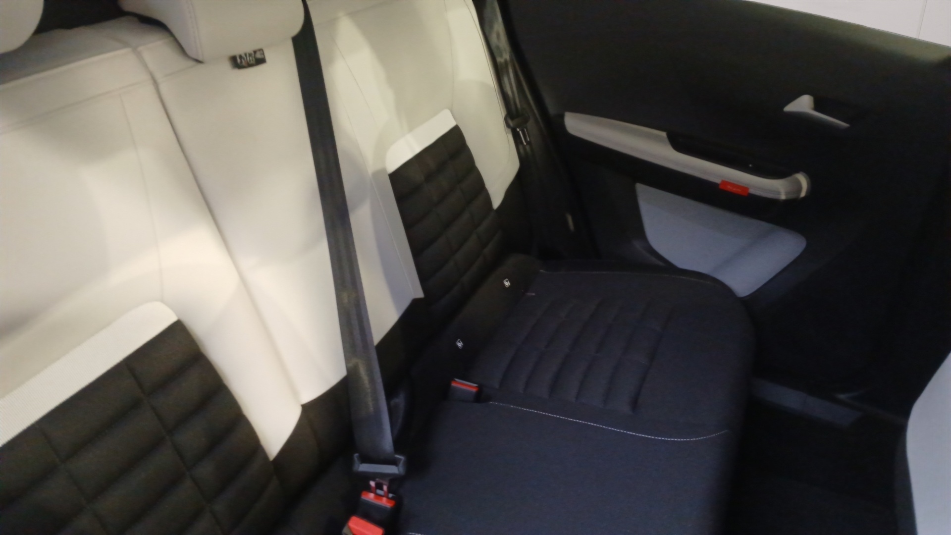 CITROEN C3 AIRCROSS Hybride 145 E-dcs6 MAX