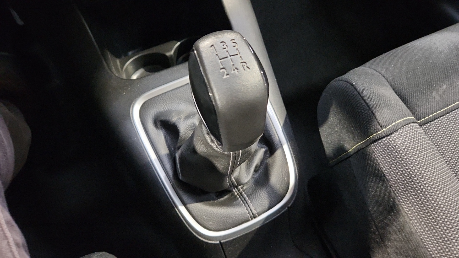 CITROEN C3 PureTech 83 S&S BVM5 Shine