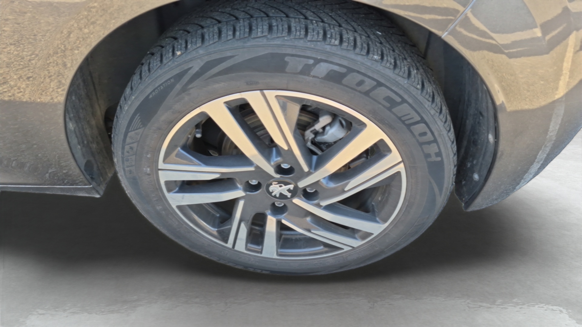 PEUGEOT 208 ALL PT100 BVM