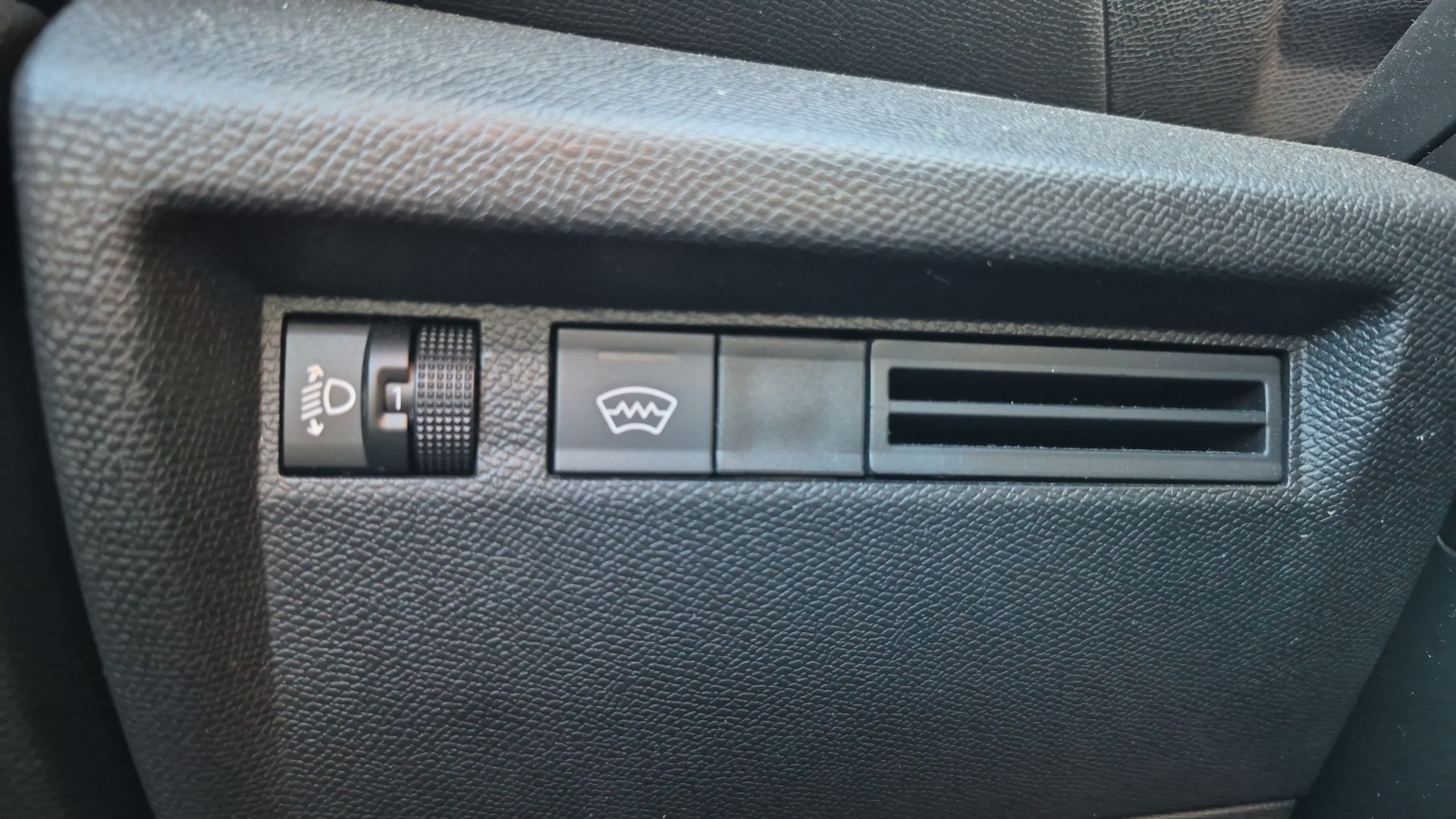 CITROEN C4 PURETECH 130CH.BVM PLUS