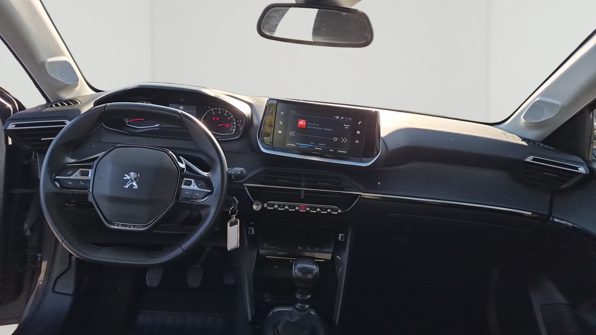 PEUGEOT 208 ALL PT100 BVM