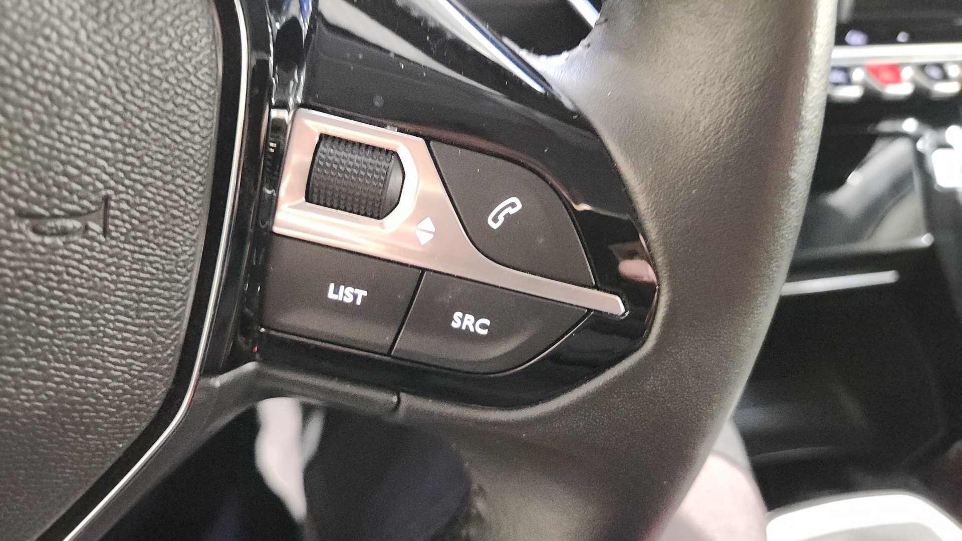 PEUGEOT 208 PureTech 100 S&S BVM6 Allure - 5P