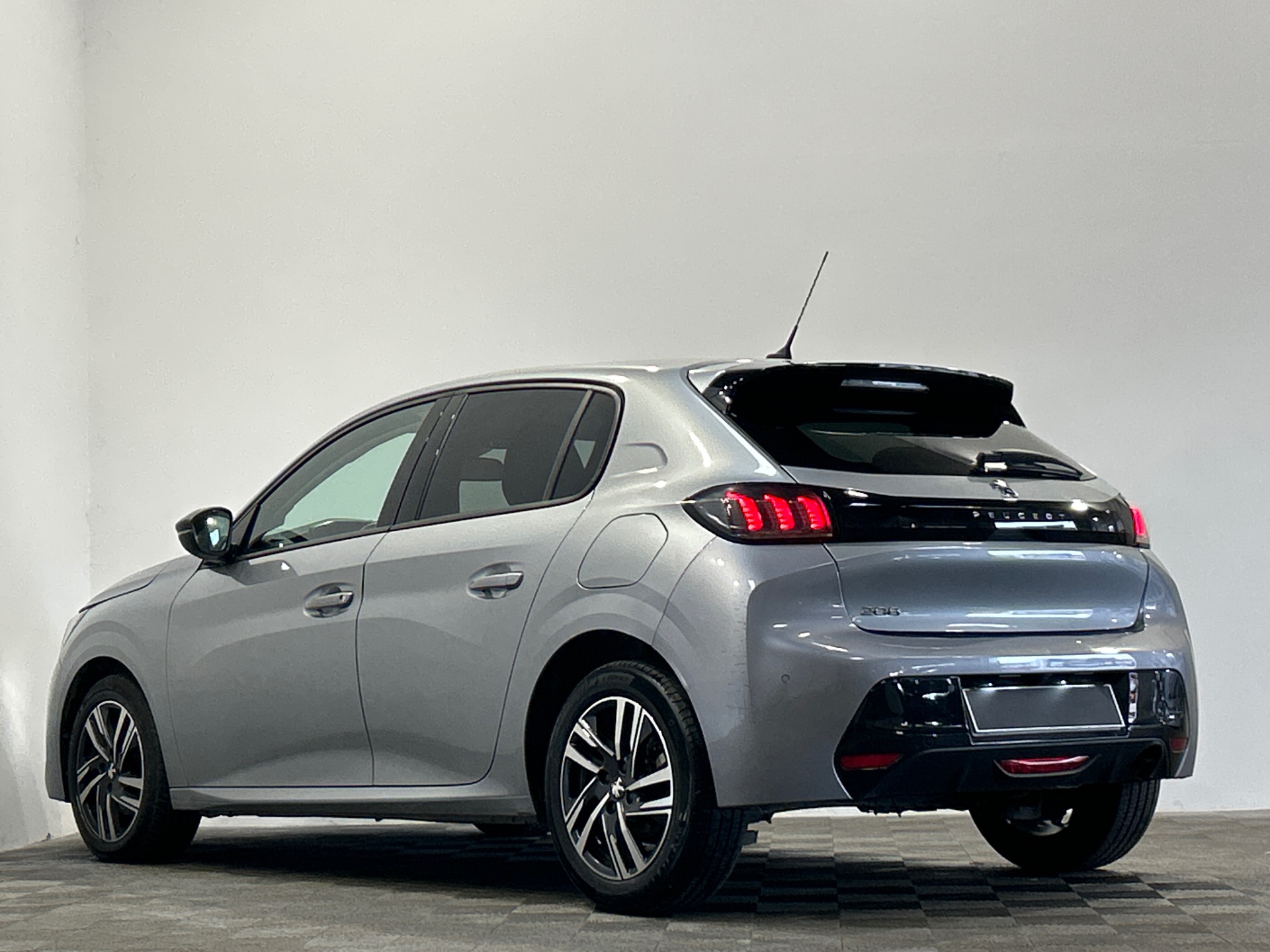 PEUGEOT 208 ALLURE PACK PURETECH 100 S&S BVM6