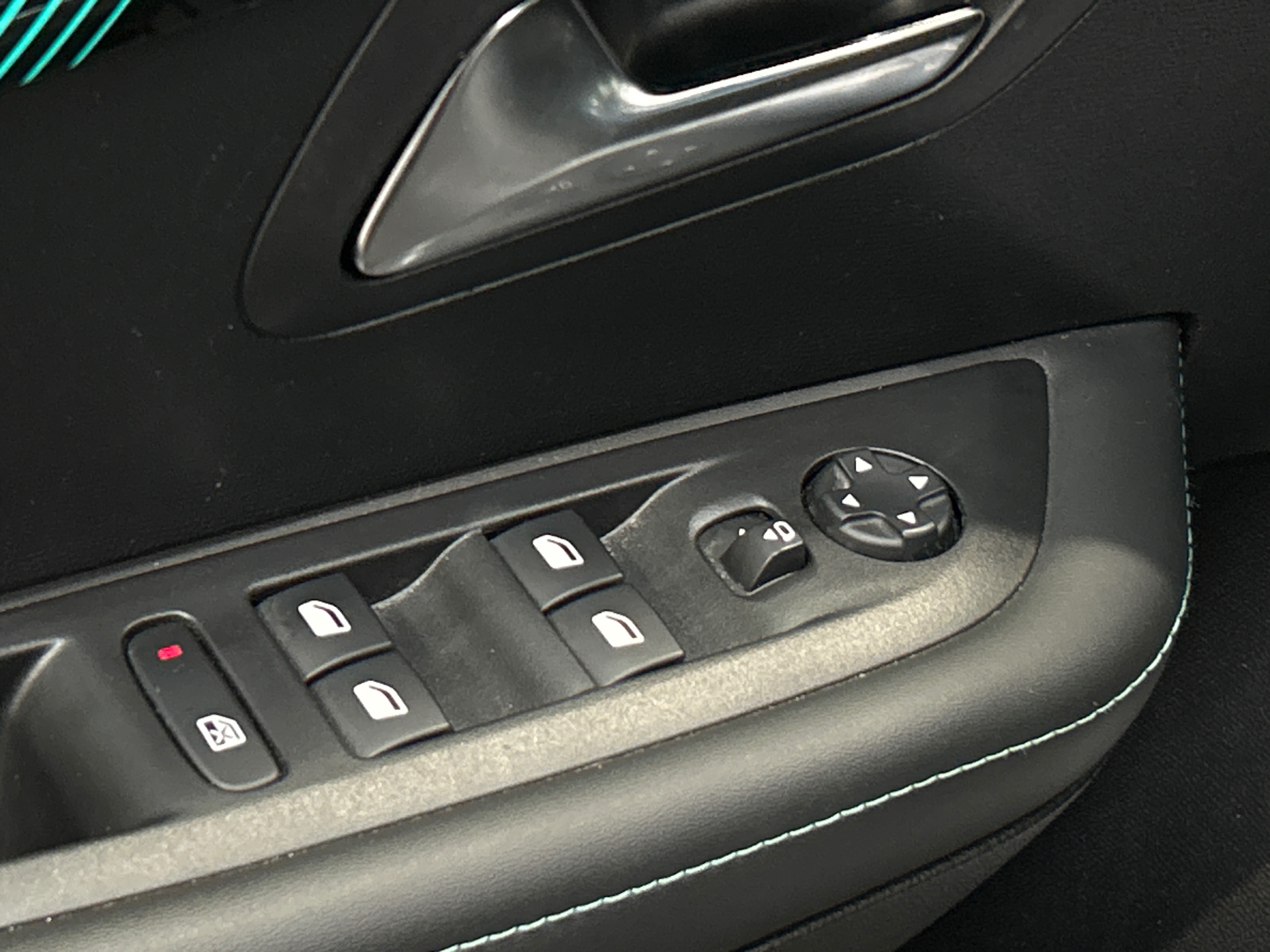 PEUGEOT 208 ALLURE PACK PURETECH 100 S&S BVM6